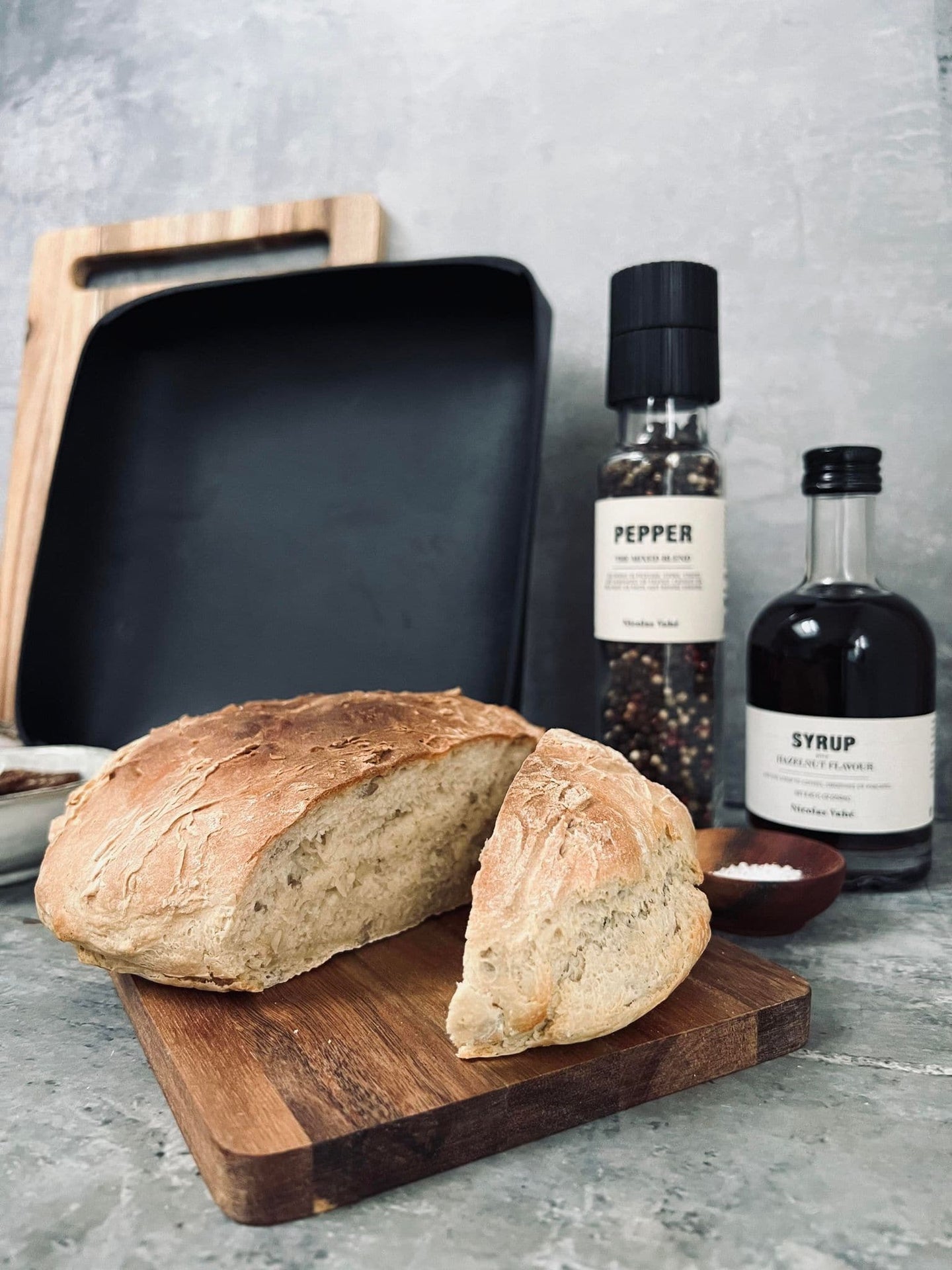 Bakke i sort læder - VIAMAJA.DK