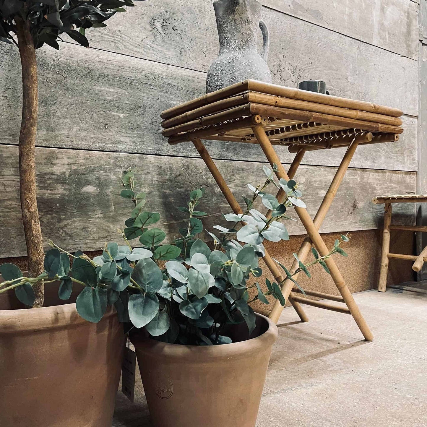 Bakkebord i bambus - VIAMAJA.DK