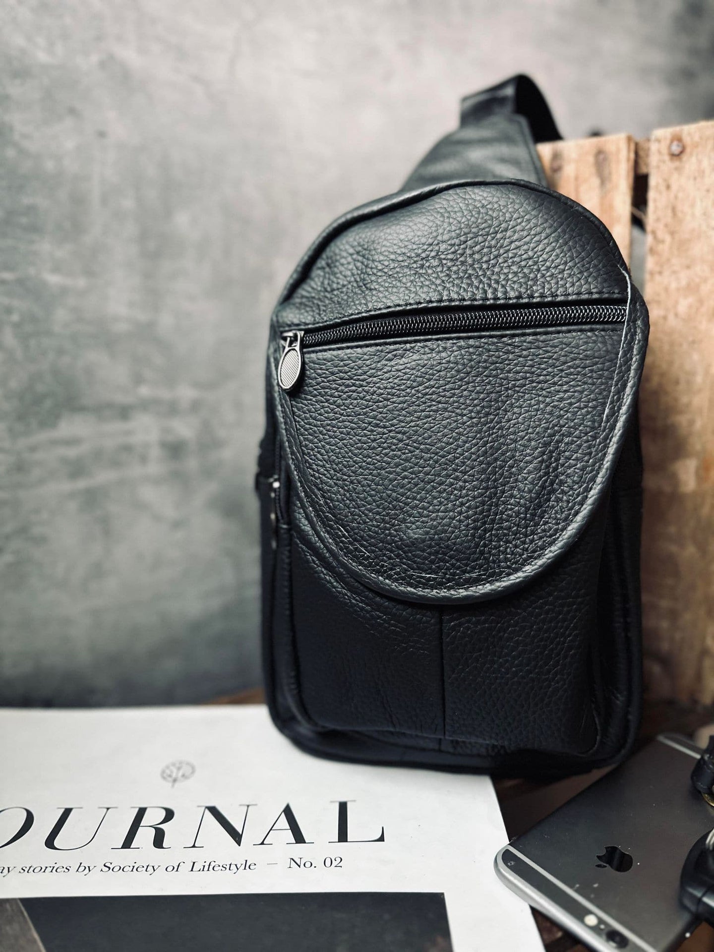 Bodybag Black leather - VIAMAJA.DK
