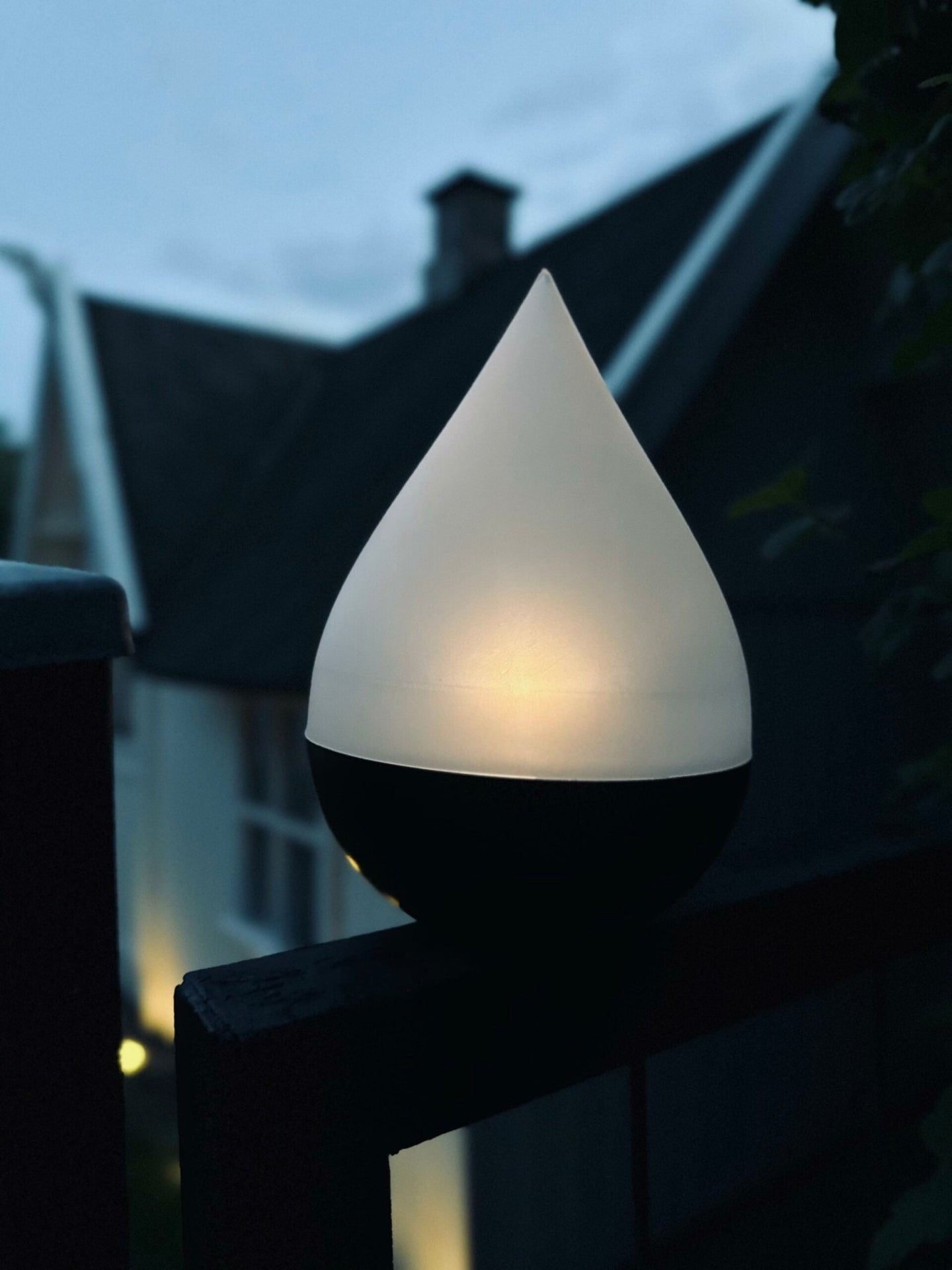 AURA Tischlampe mit Solarzellen - VIAMAJA.DK