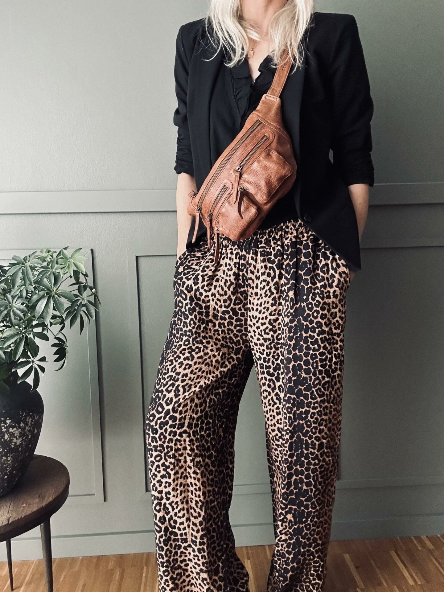 Bukser Leopard dark - VIAMAJA.DK