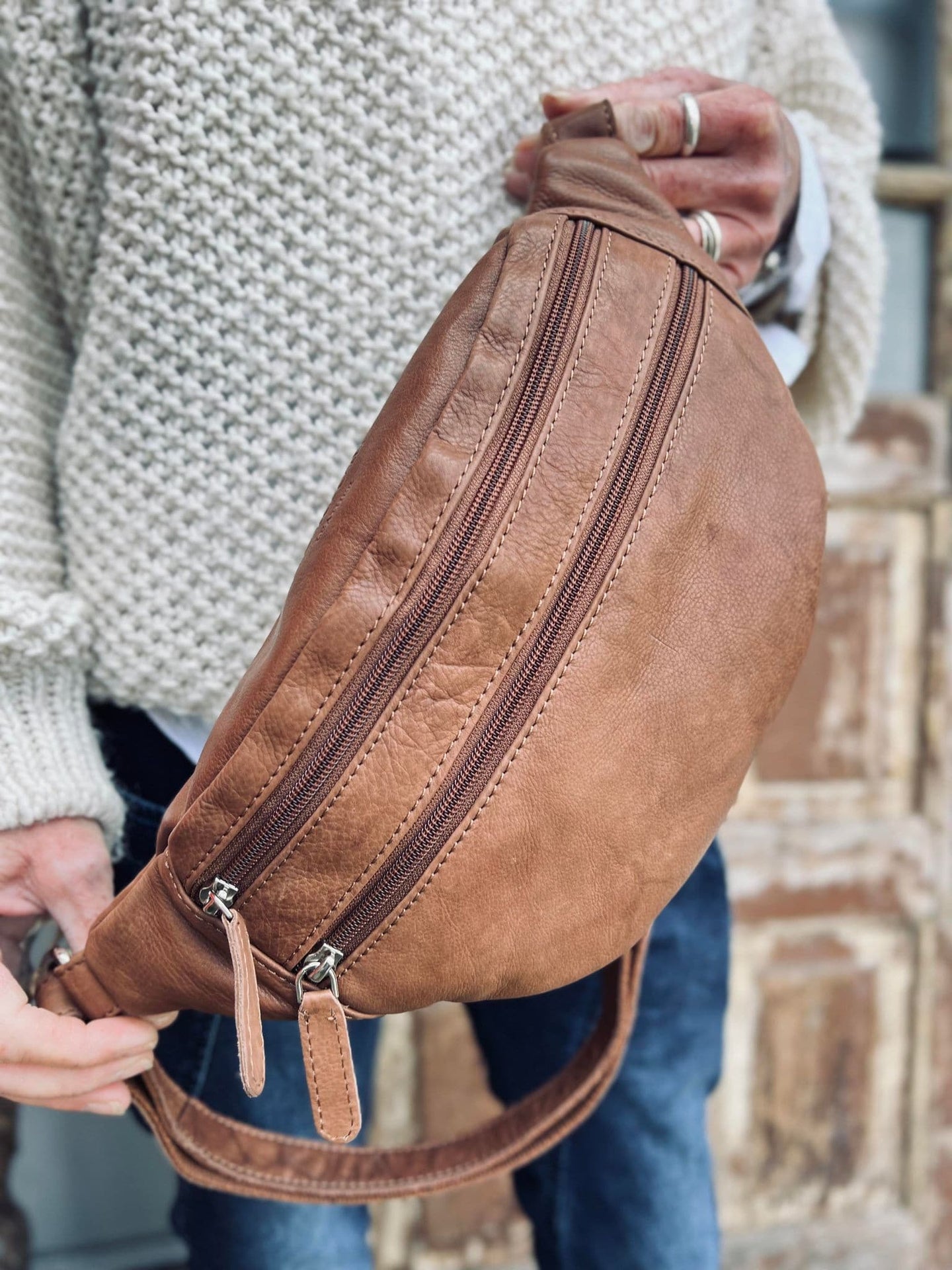 Bumbag Aja - Walnut - VIAMAJA.DK
