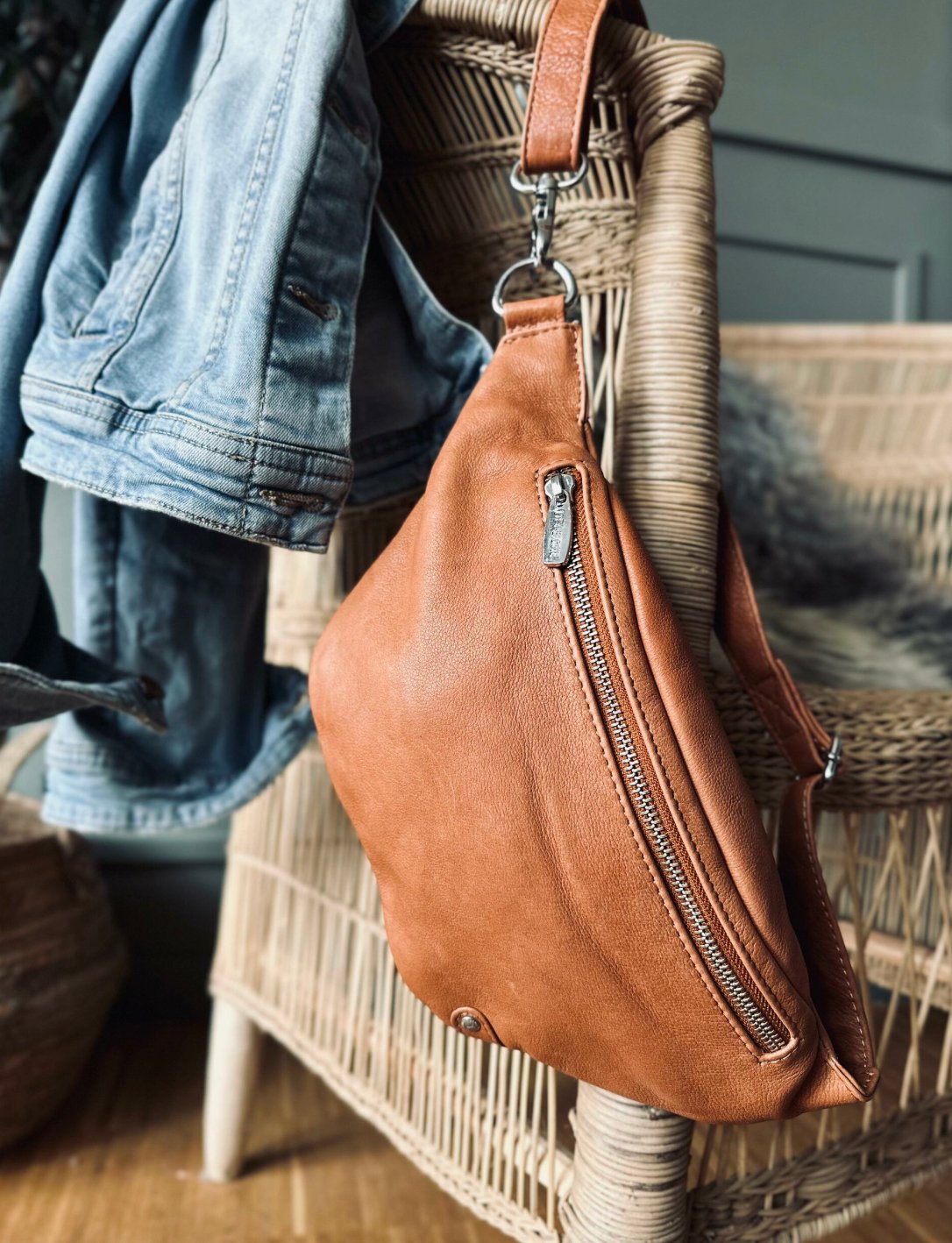 Bumbag Aura Cognac - VIAMAJA.DK