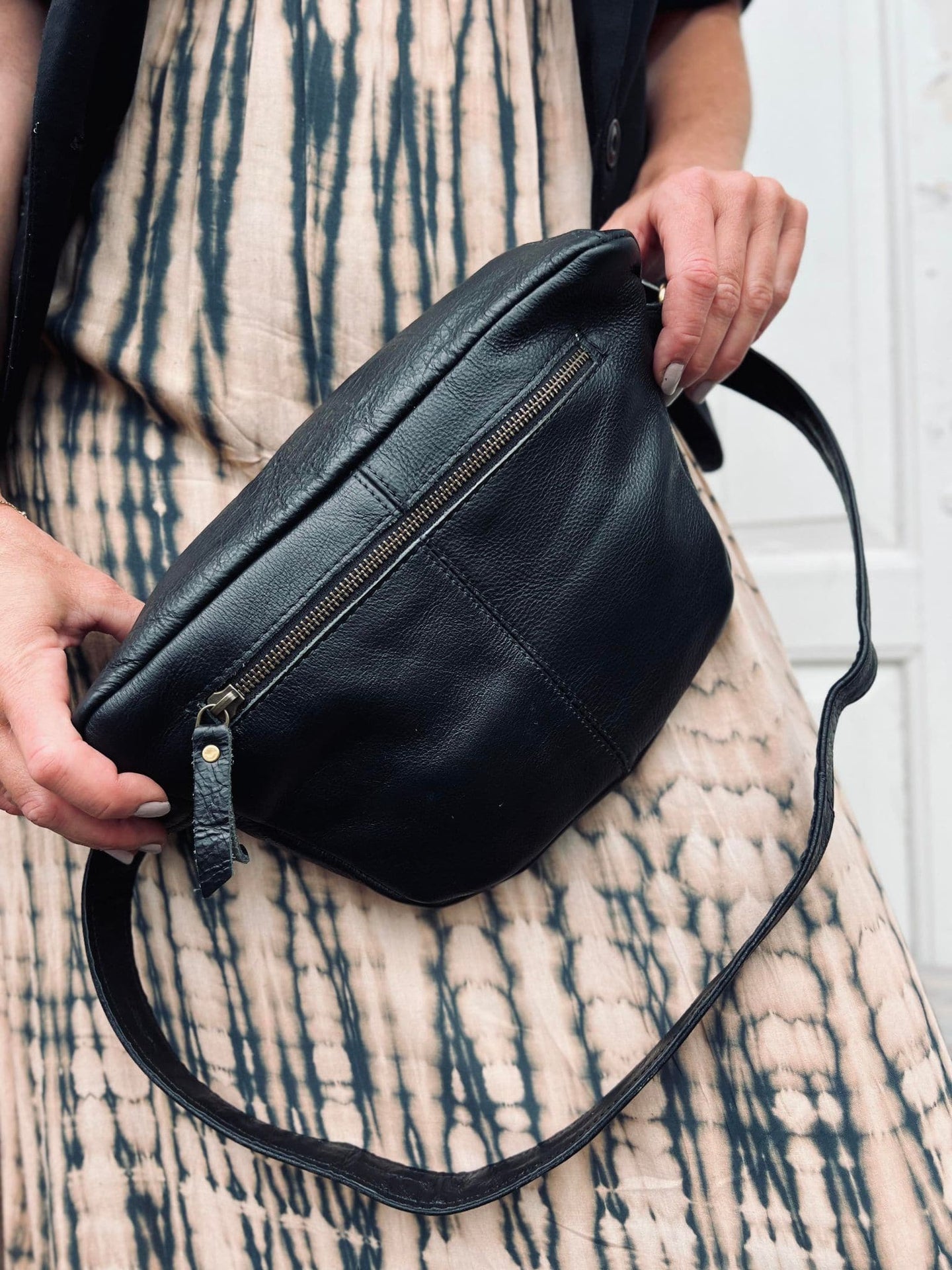 Bumbag BELLA i Black bøffellæder - 2. Sortering - VIAMAJA.DK
