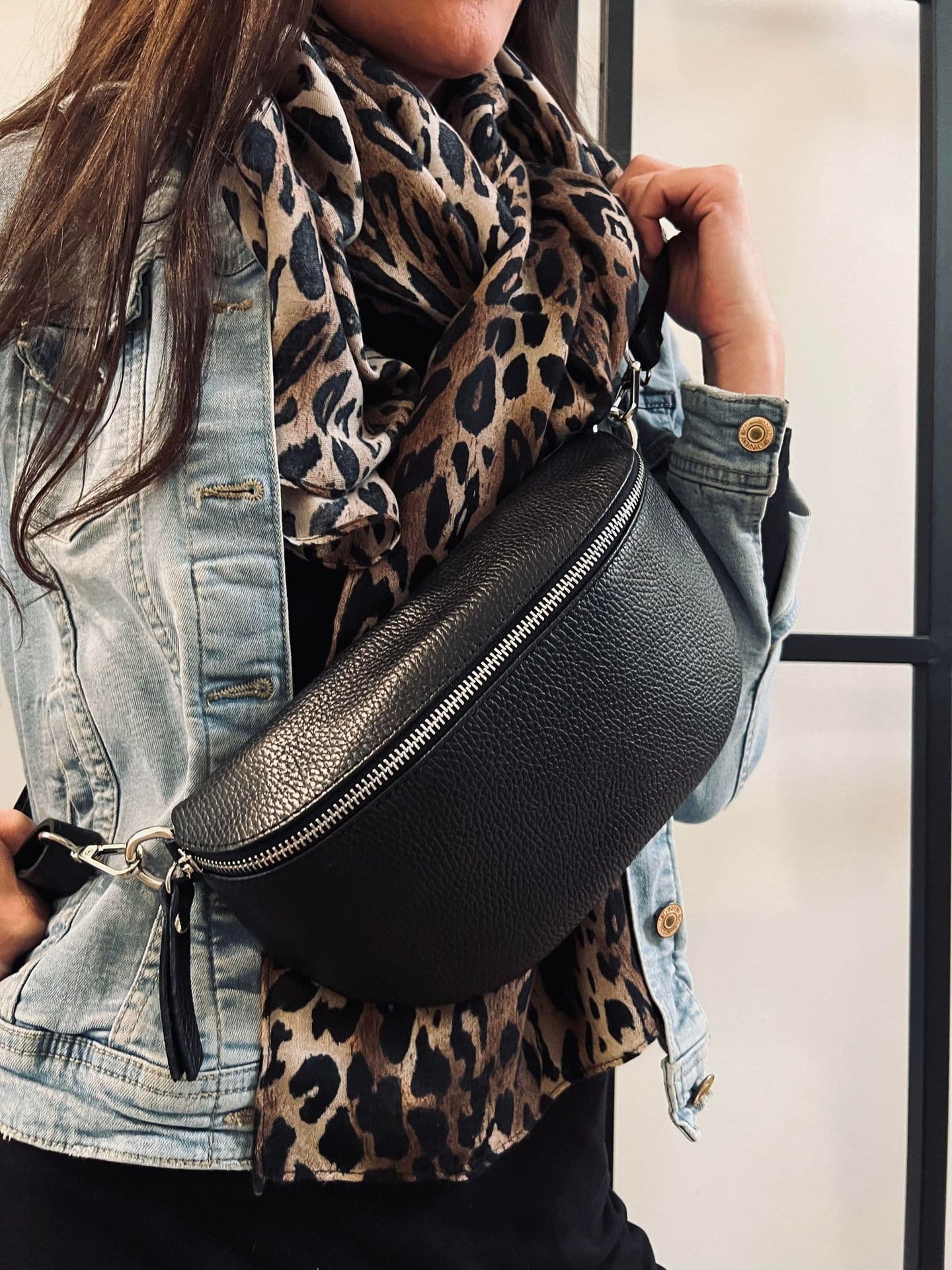Bumbag Black leather - VIAMAJA.DK
