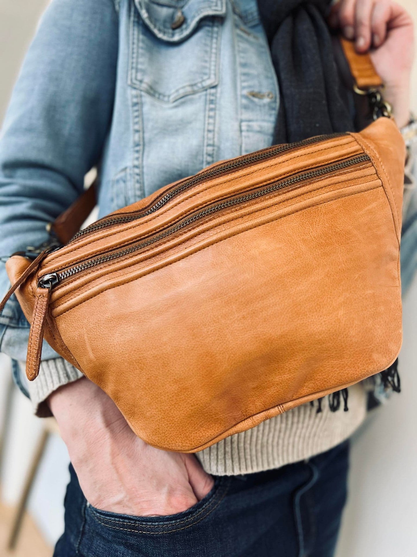 Bumbag Fello Cognac - VIAMAJA.DK