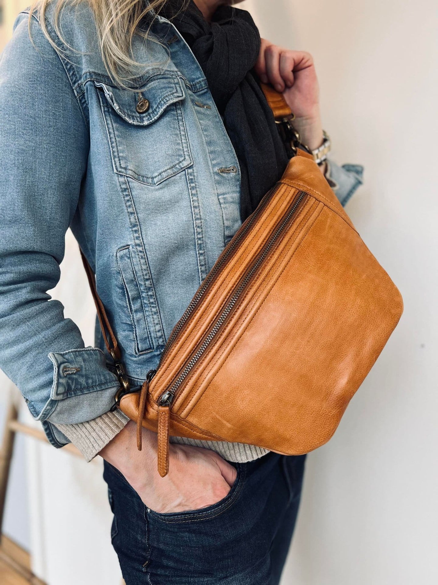 Bumbag Fello Cognac - VIAMAJA.DK