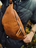 Gürteltasche aus Cognac-Büffelleder