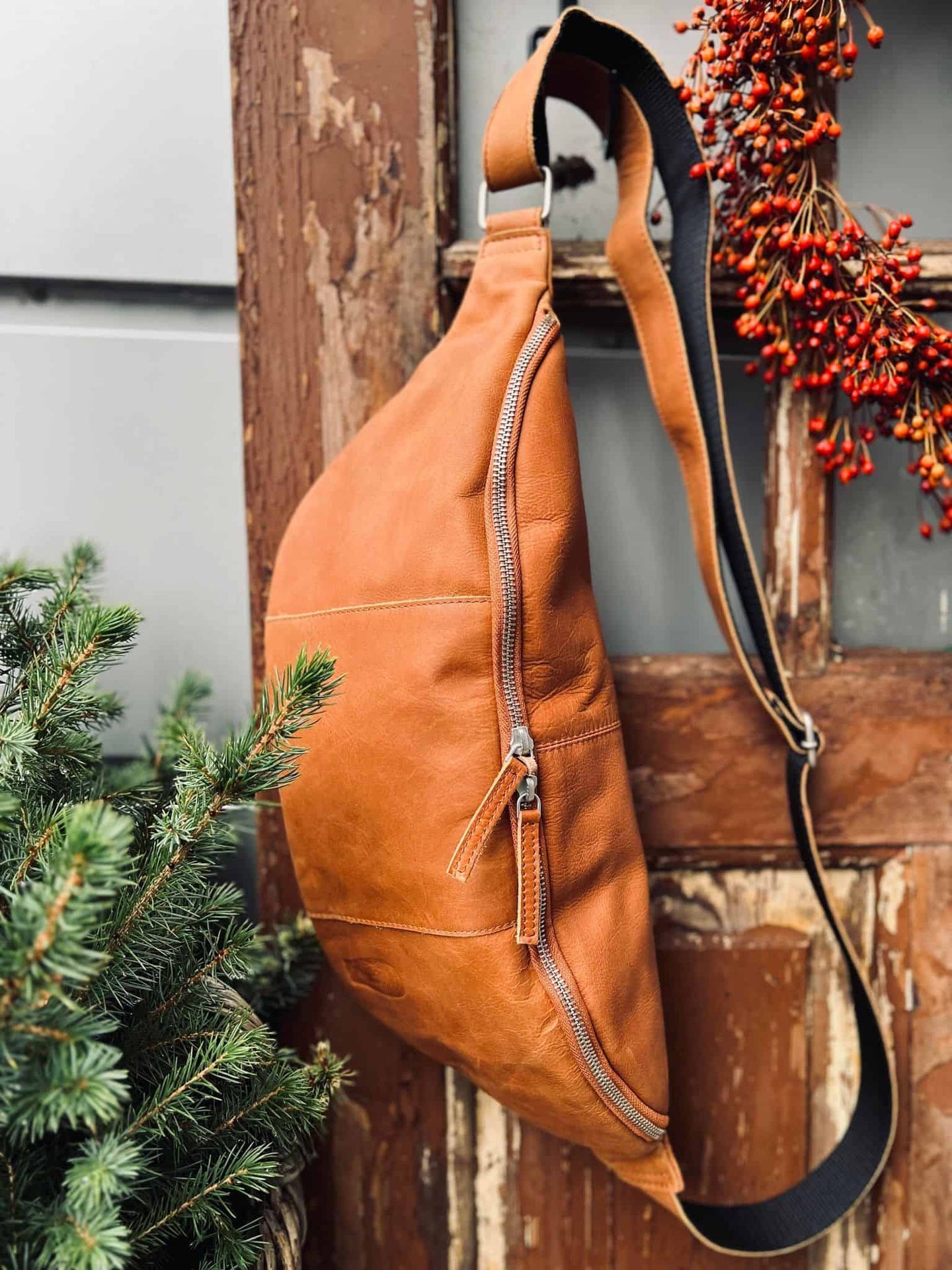 Bumbag i cognac bøffelskind - VIAMAJA.DK