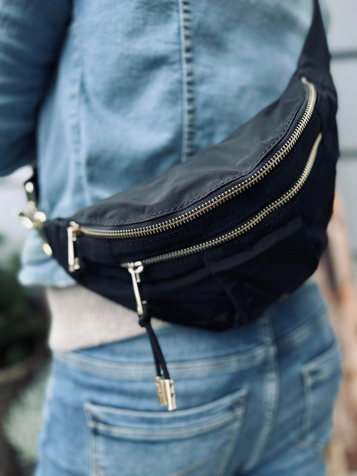 Bumbag IRIS i bæredygtig nylon - VIAMAJA.DK