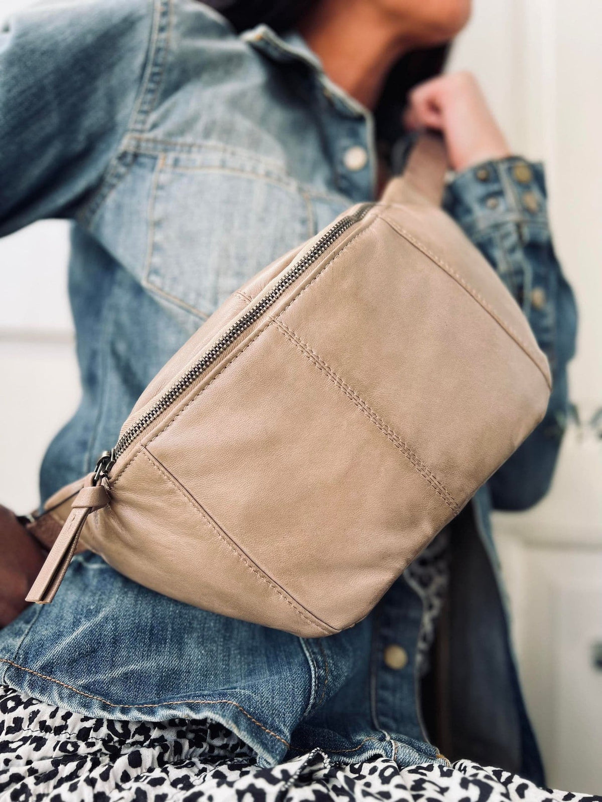 Bumbag JUNE - Dark Beige - VIAMAJA.DK
