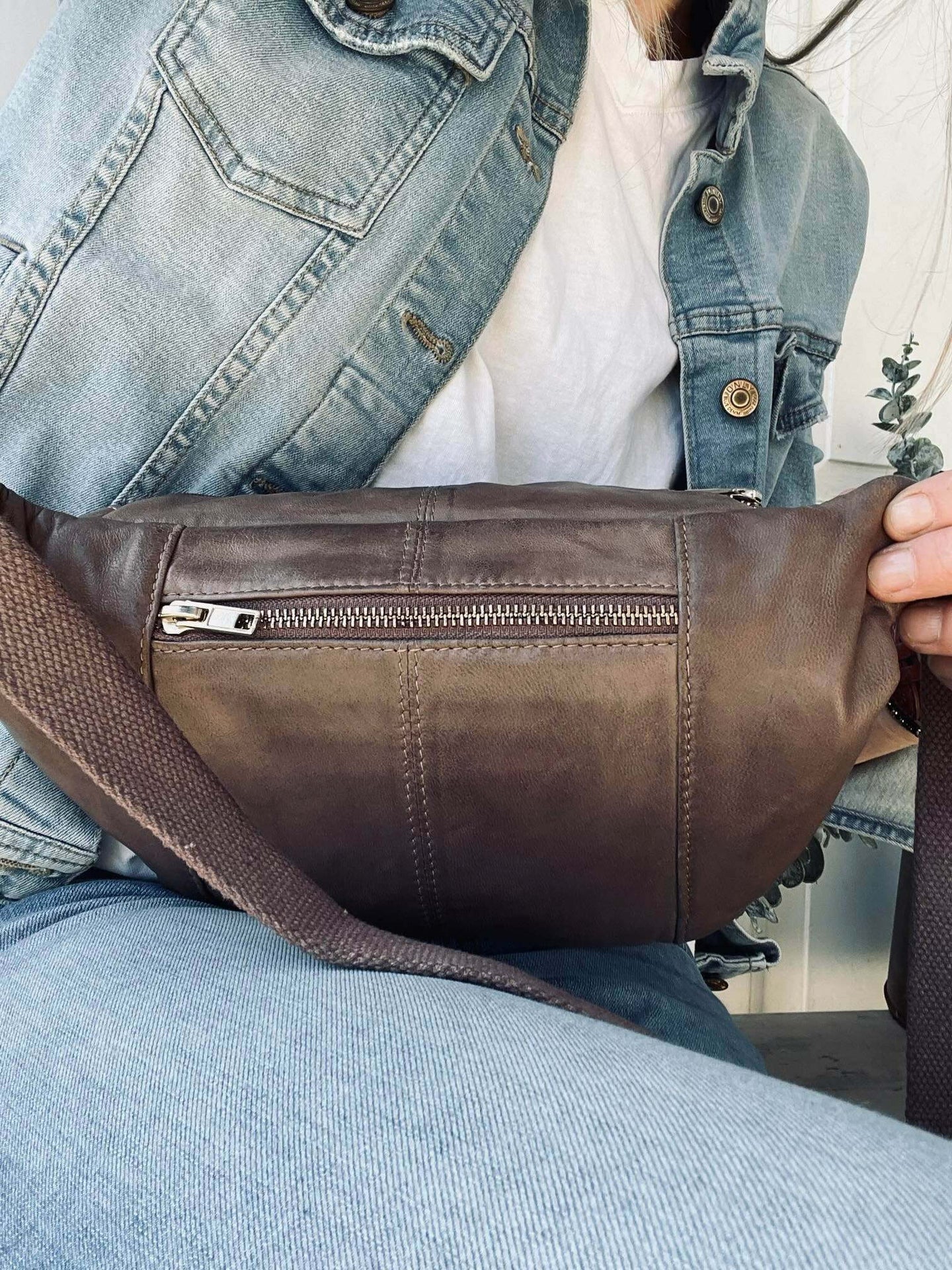 Bumbag JUNE Taupe - VIAMAJA.DK