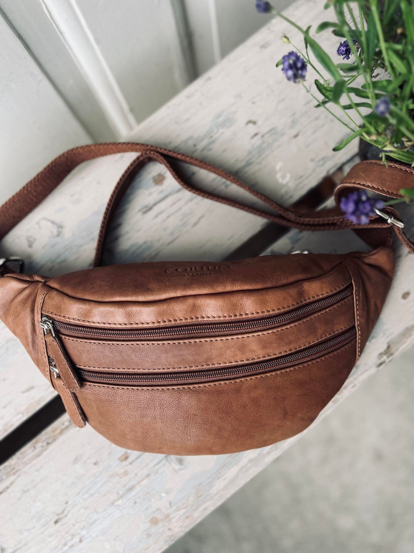 Bumbag LINA - Cognac / Brown - VIAMAJA.DK