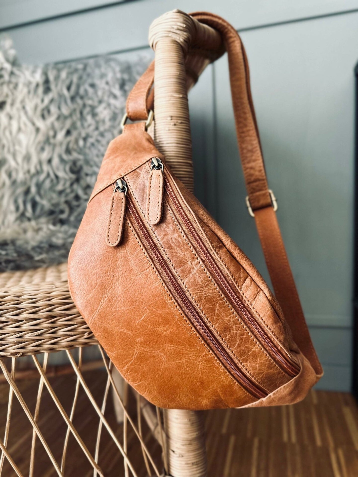 Bumbag LINA – Raw cognac - VIAMAJA.DK