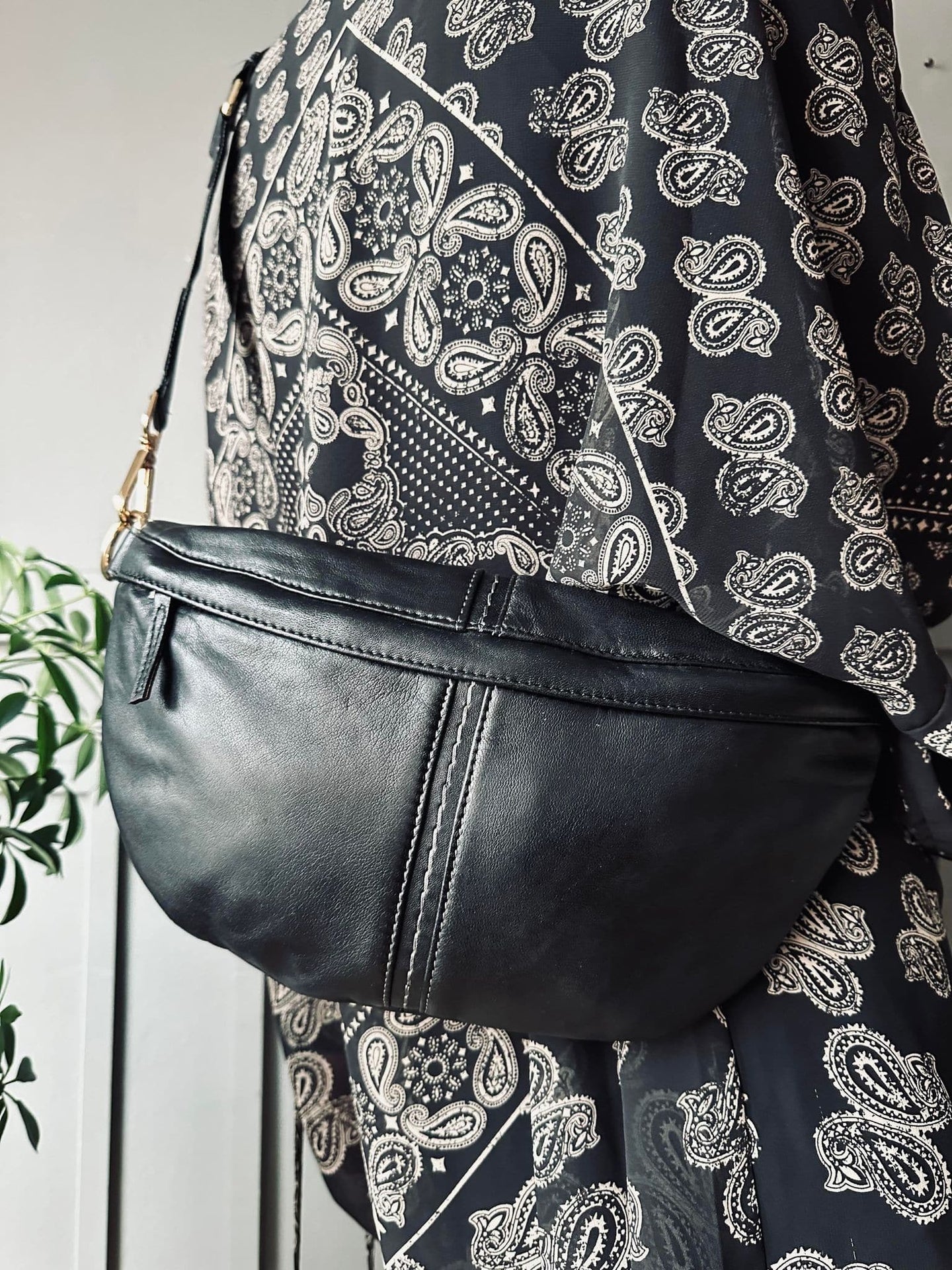 Bumbag m. kontrast - Black - VIAMAJA.DK