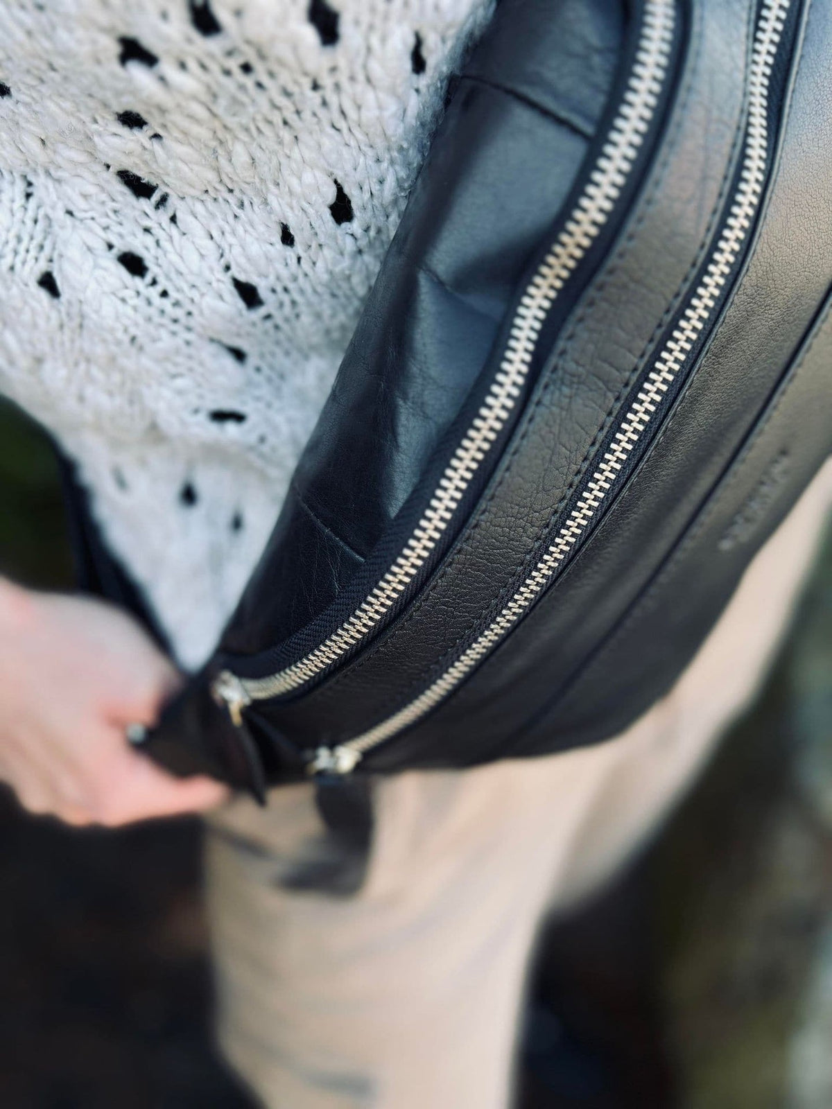 Bumbag Nelly Black - VIAMAJA.DK