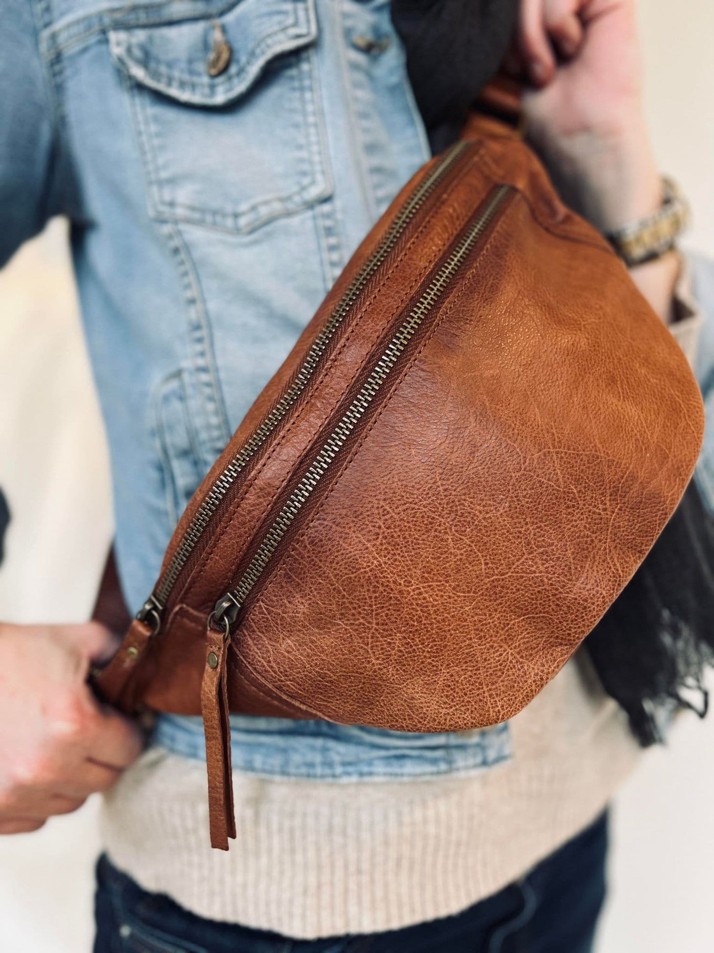 Bumbag No.9 Walnut - VIAMAJA.DK