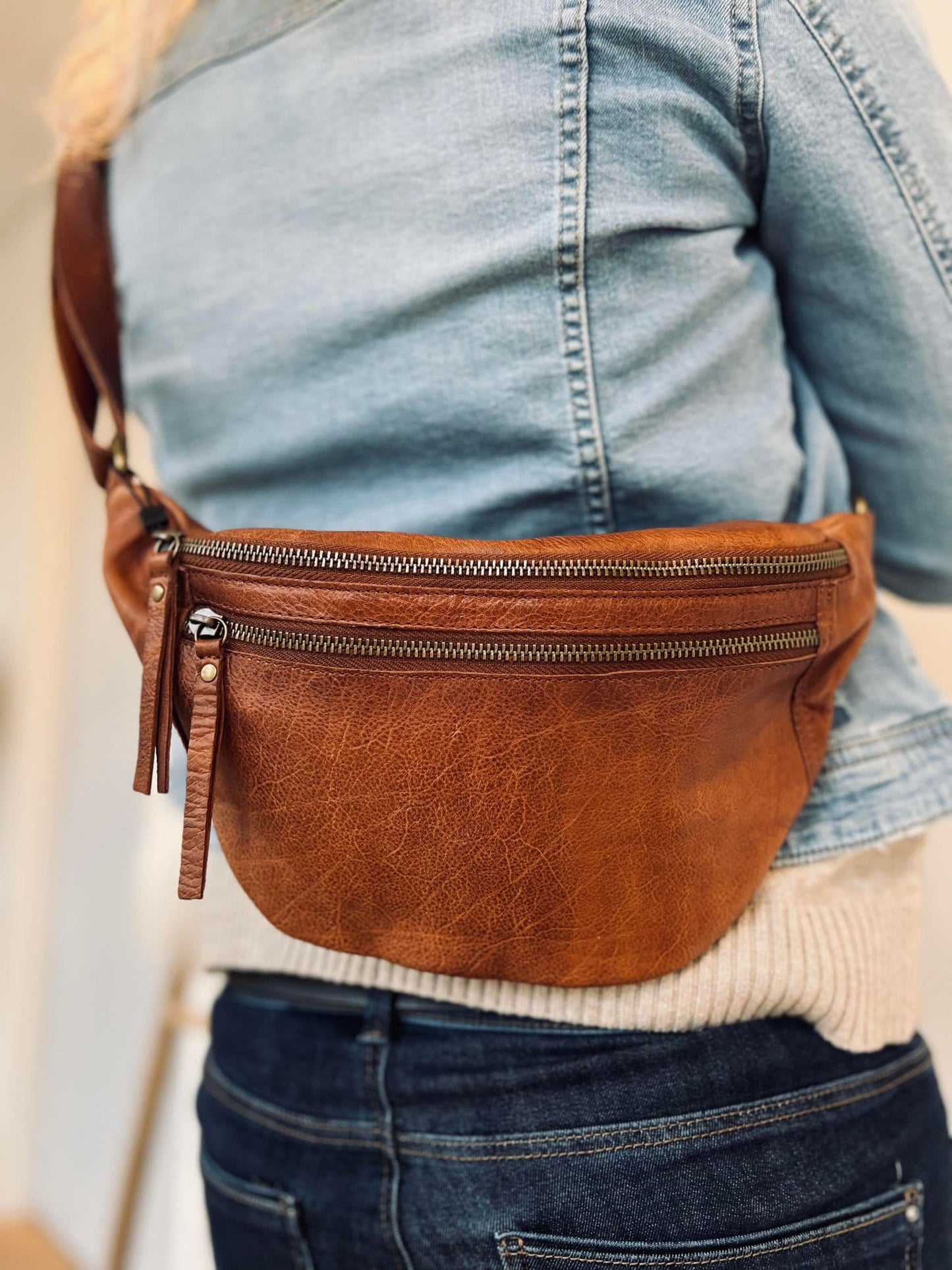 Bumbag No.9 Walnut - VIAMAJA.DK