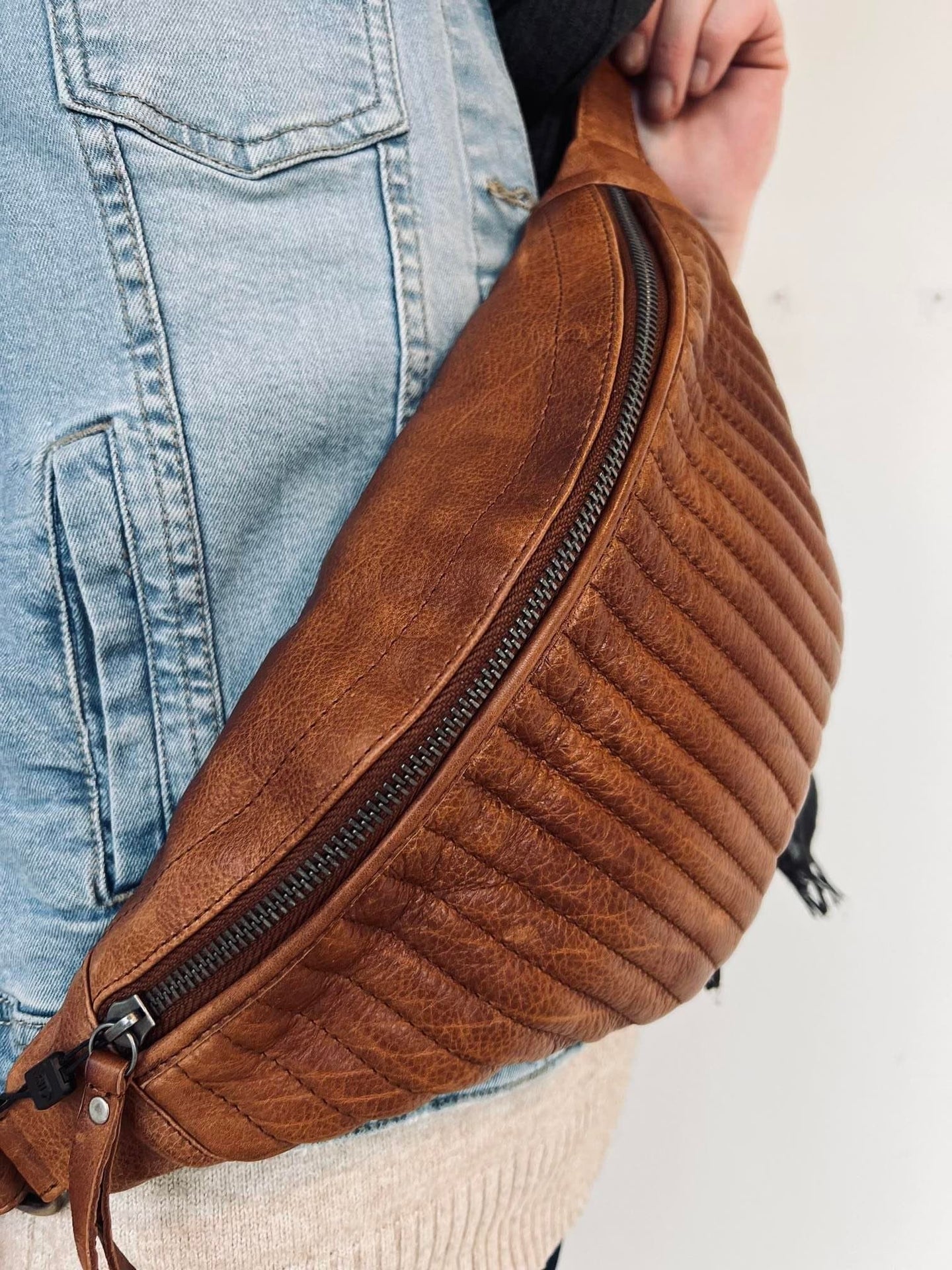 Bumbag QUILT Walnut - VIAMAJA.DK