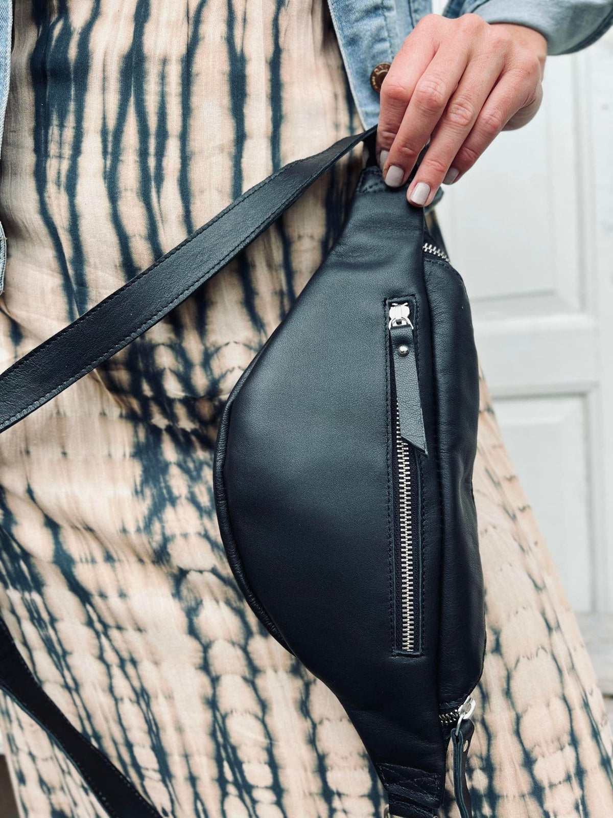Bumbag ROCKET SMALL- Sort lammeskind - VIAMAJA.DK