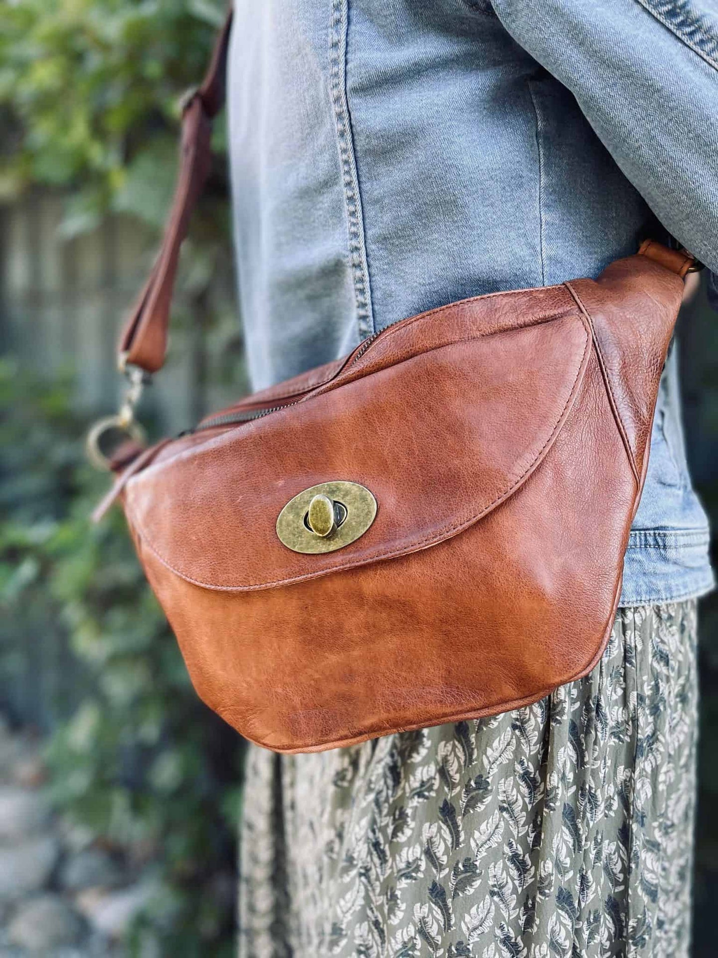 Bumbag ROSSA – Walnut - VIAMAJA.DK