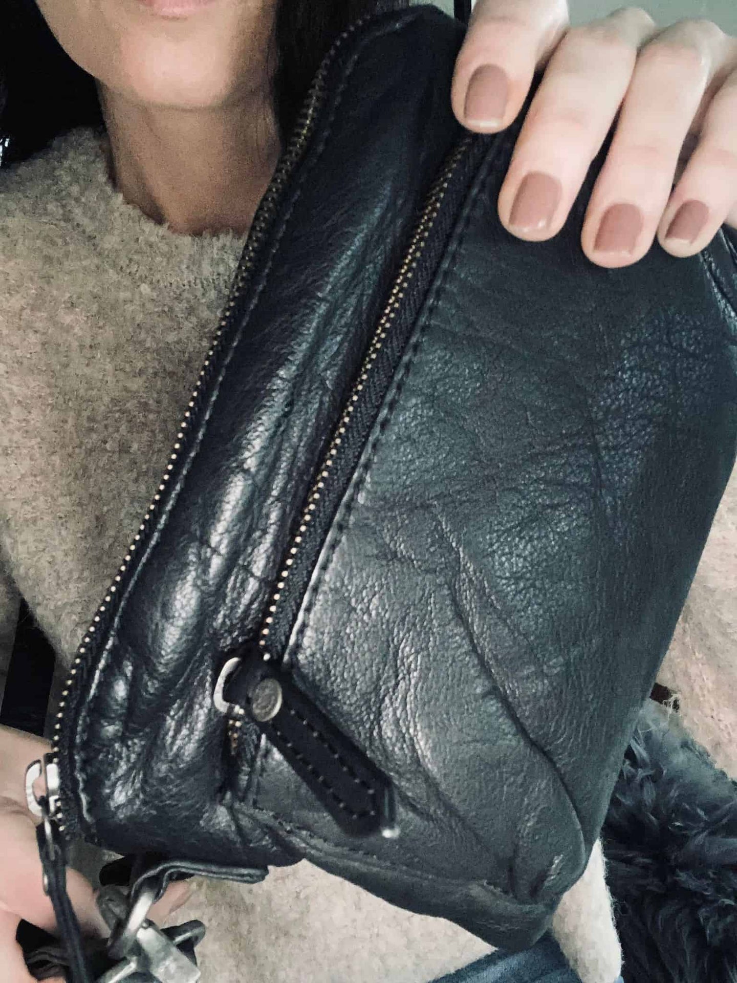 Clutch ALLIE - i vasket skindkvalitet - VIAMAJA.DK