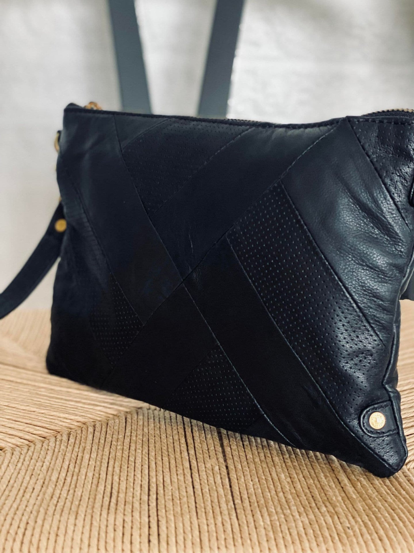 Clutch - Black HALLY i blød skind - VIAMAJA.DK