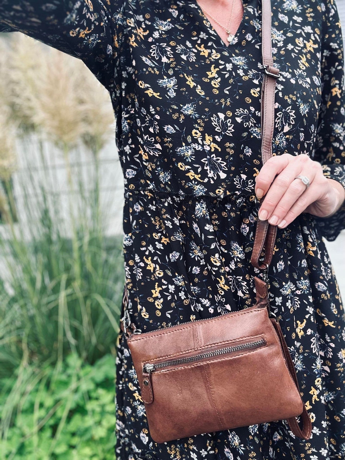 Clutch leather - Dark cognac - VIAMAJA.DK