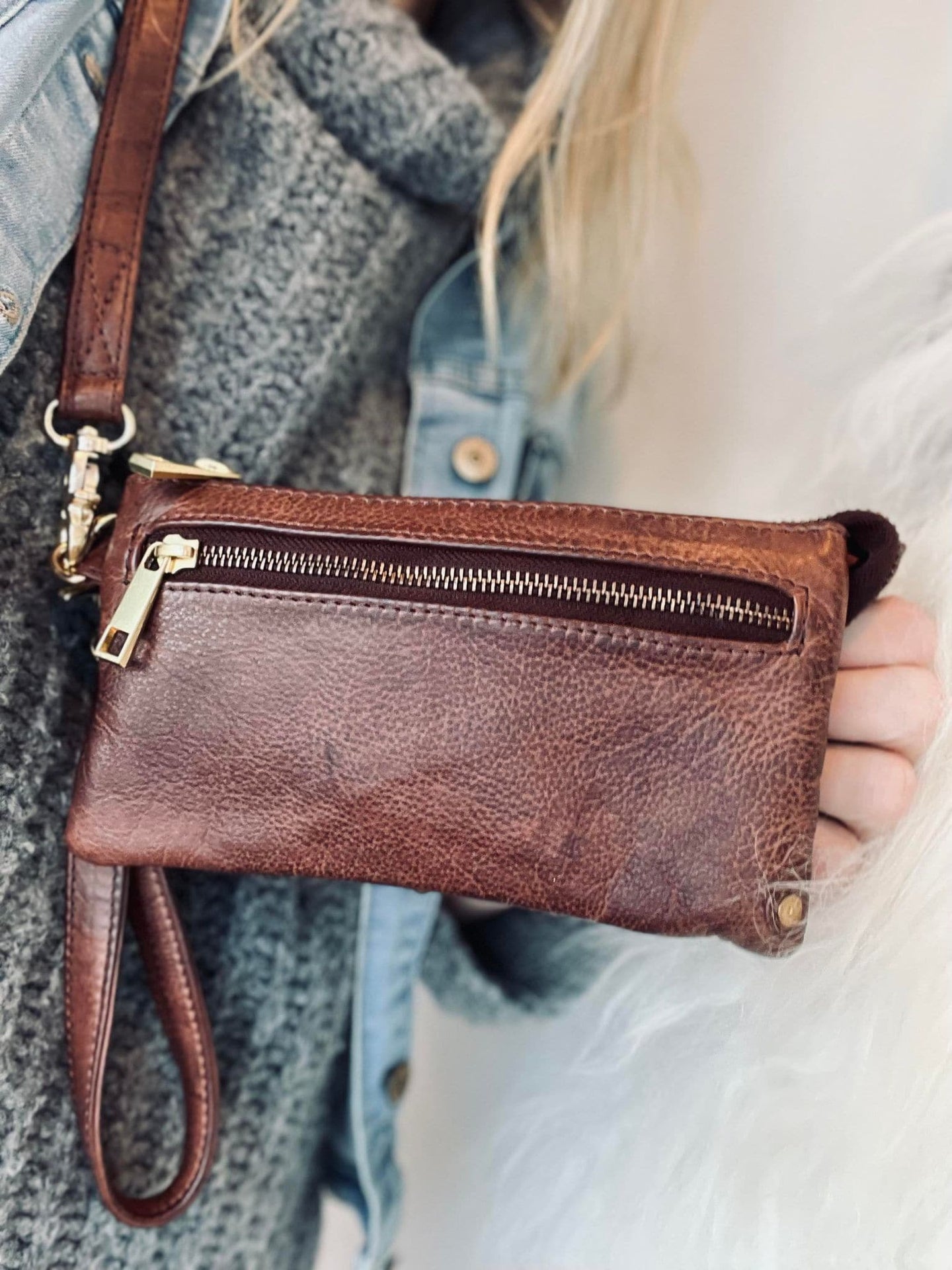 Clutch / skindtaske Vera Brandy - VIAMAJA.DK