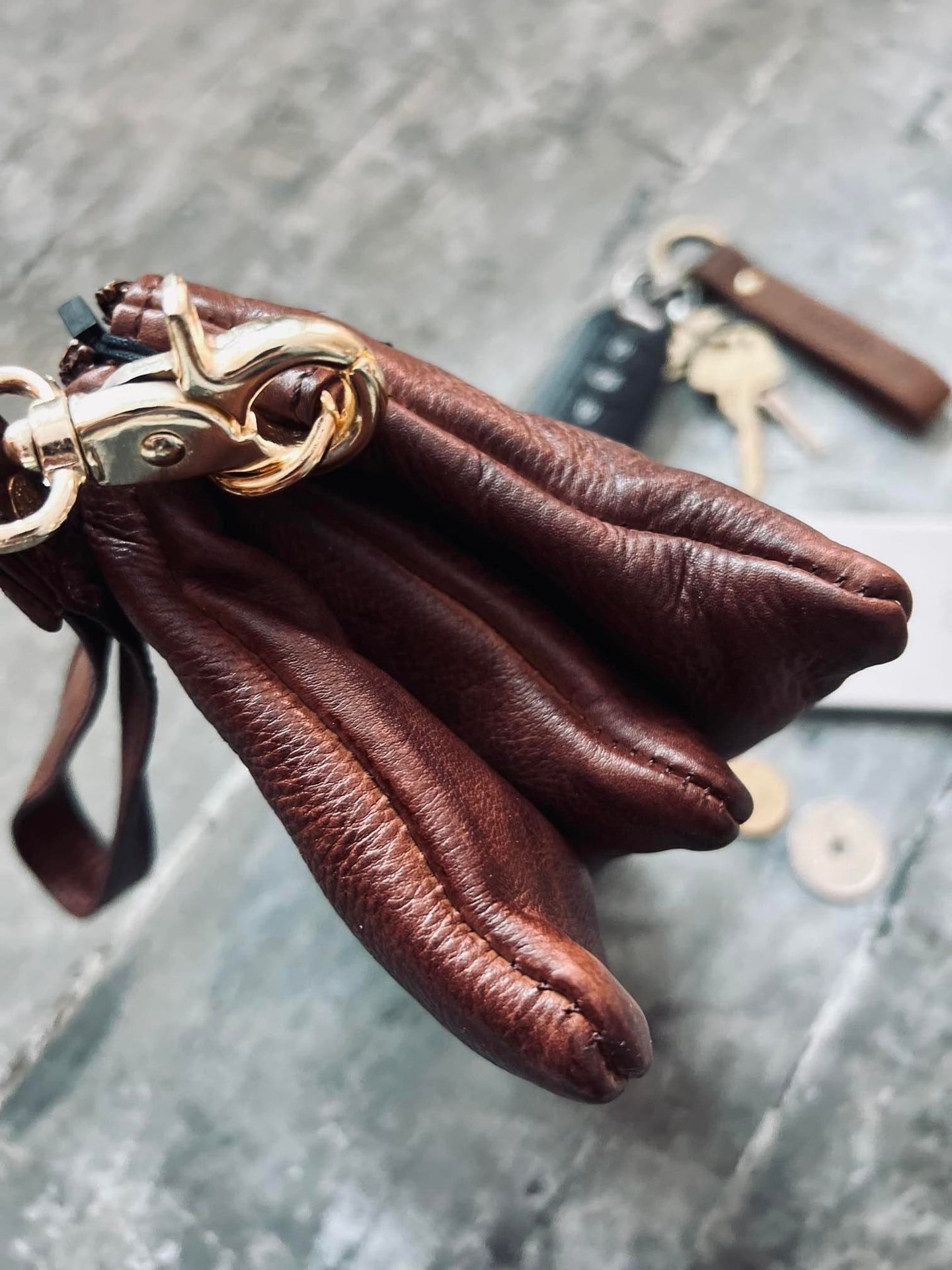Clutch / skindtaske Vera Brandy - VIAMAJA.DK