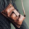 Clutch / Tasche - Cool Twist – Brandy-Leder in hoher Qualität