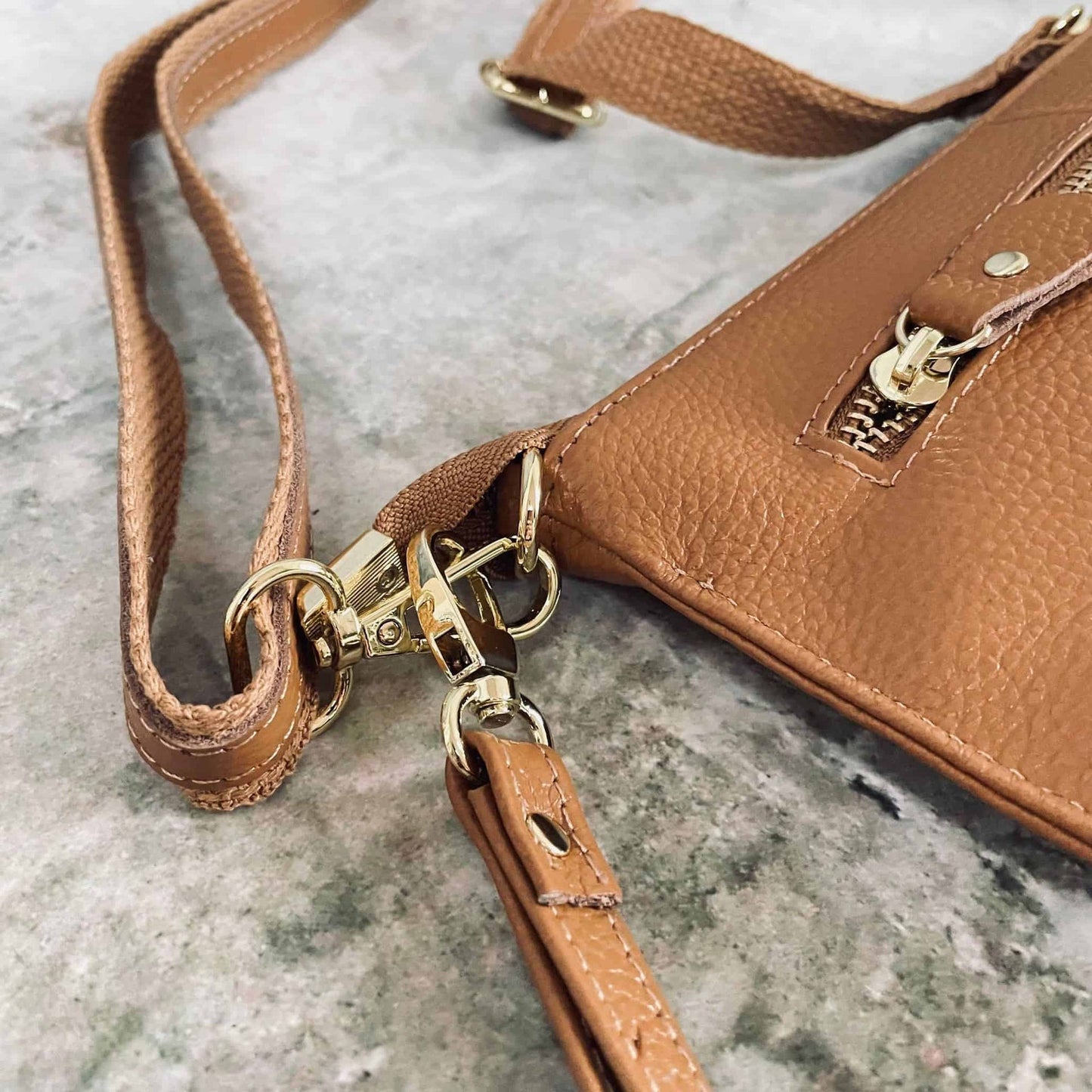 Clutch / taske OFELIA Beige - VIAMAJA.DK