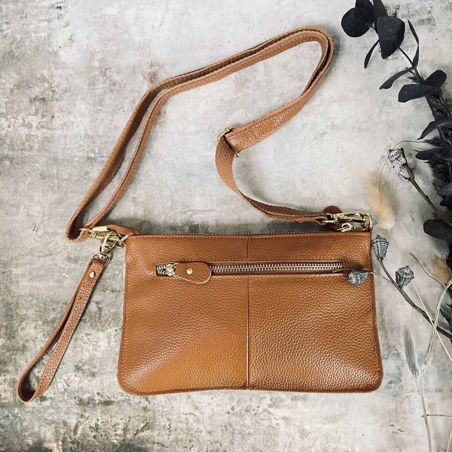 Clutch / taske OFELIA Beige - VIAMAJA.DK