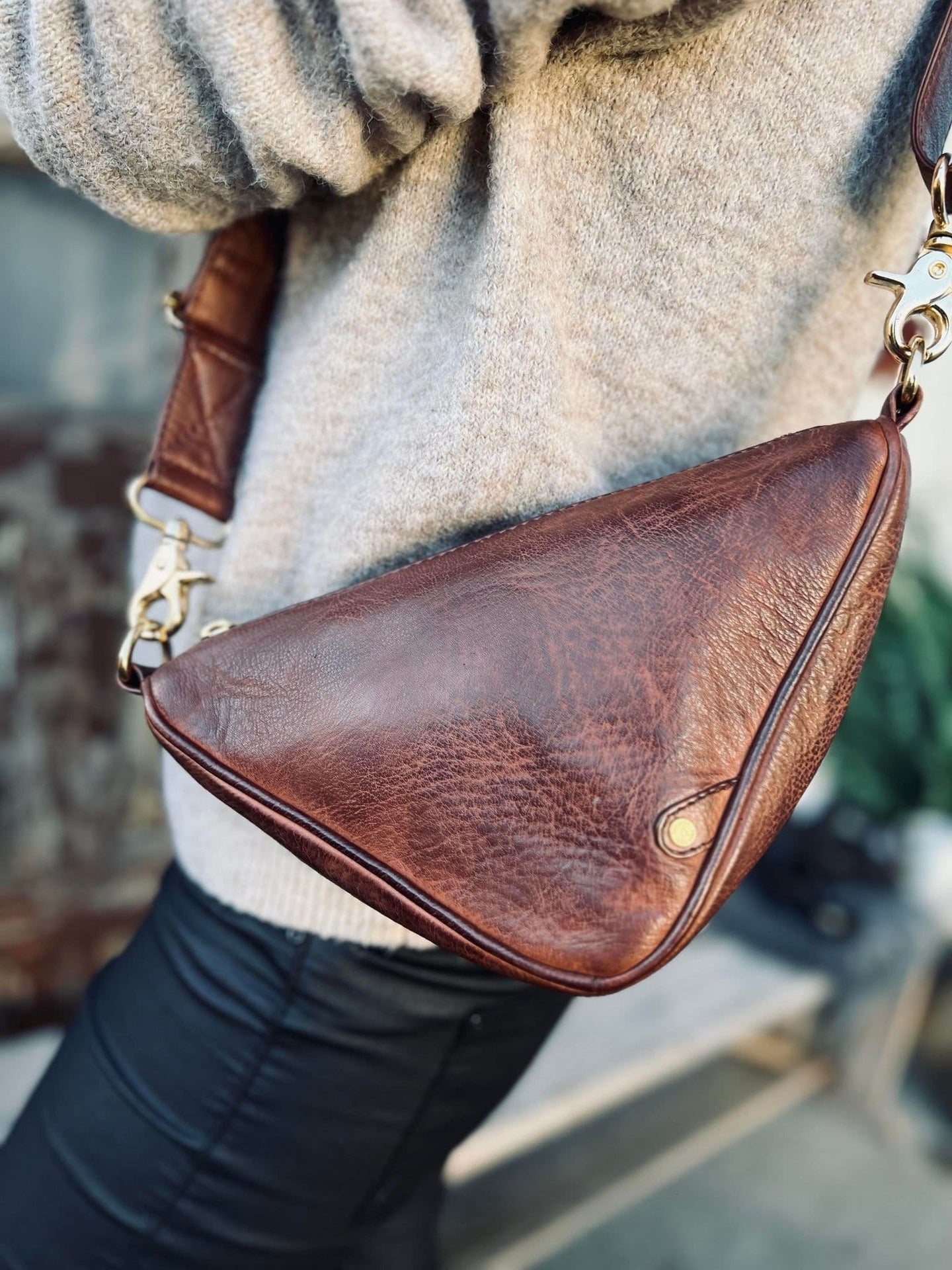 Cool Brandy HALLY trekantet crossbody / bumbag - VIAMAJA.DK