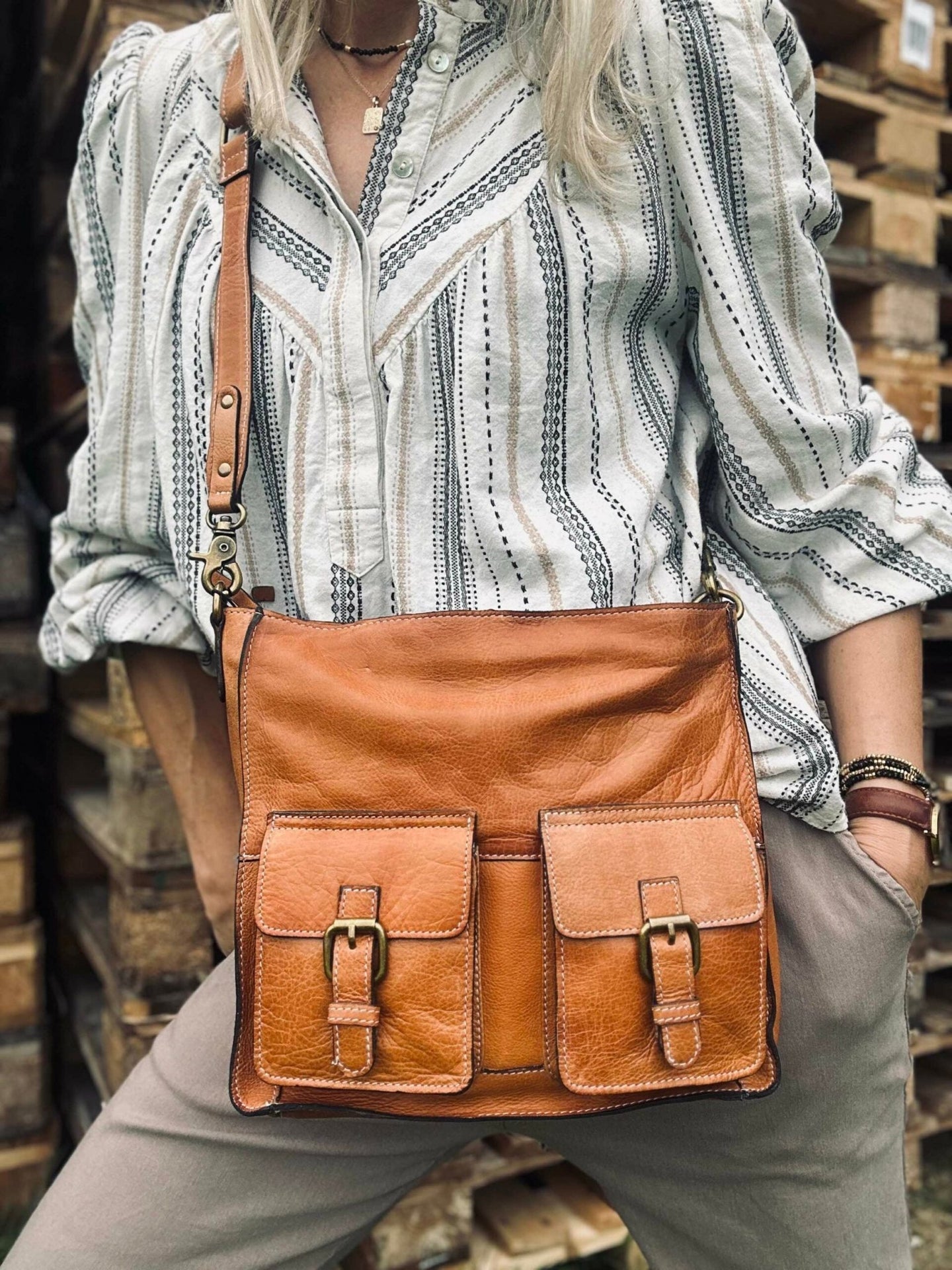 Crossbody Alma Cognac - VIAMAJA.DK