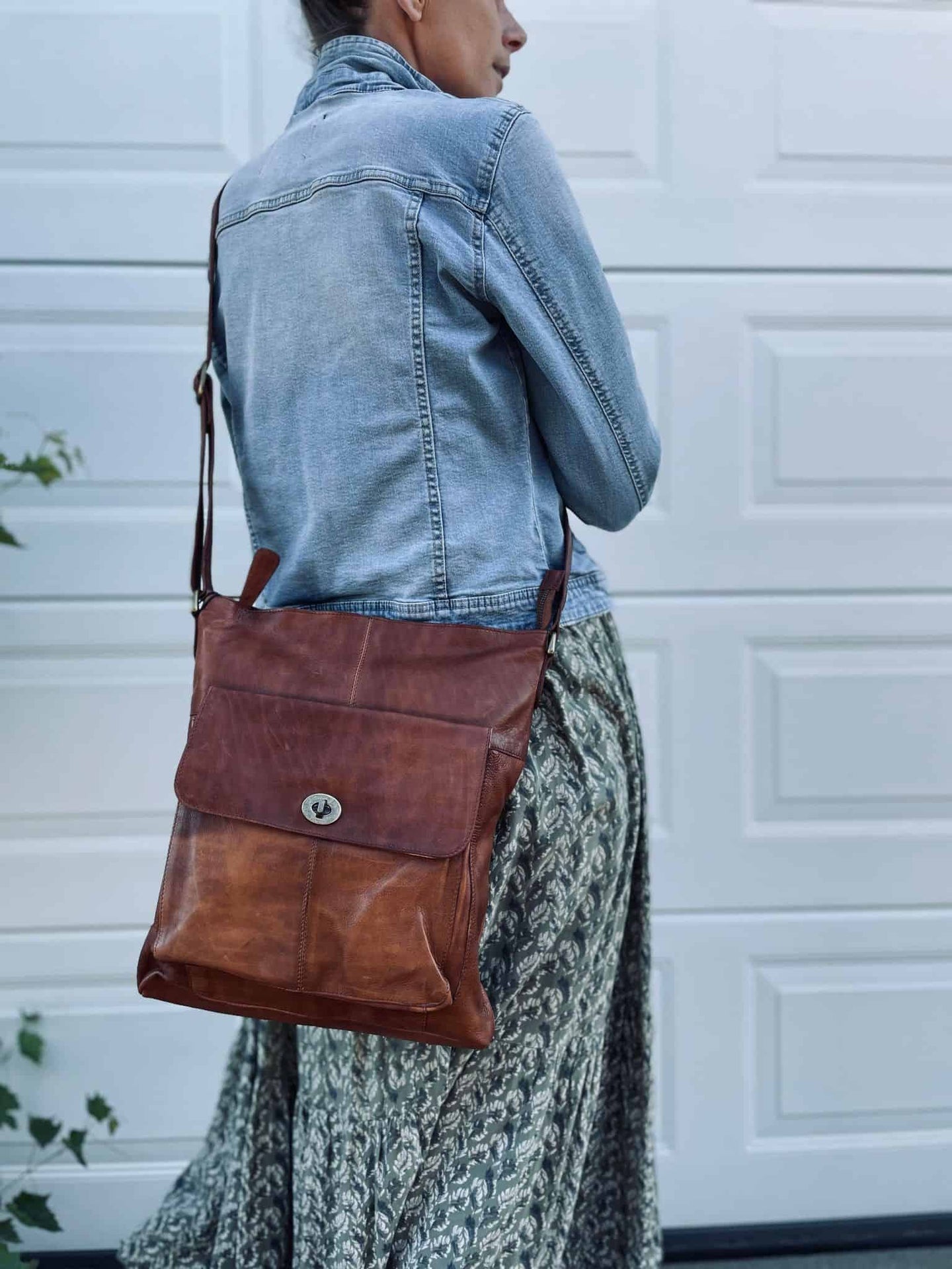 Crossbody Big KAYA - Walnut - VIAMAJA.DK