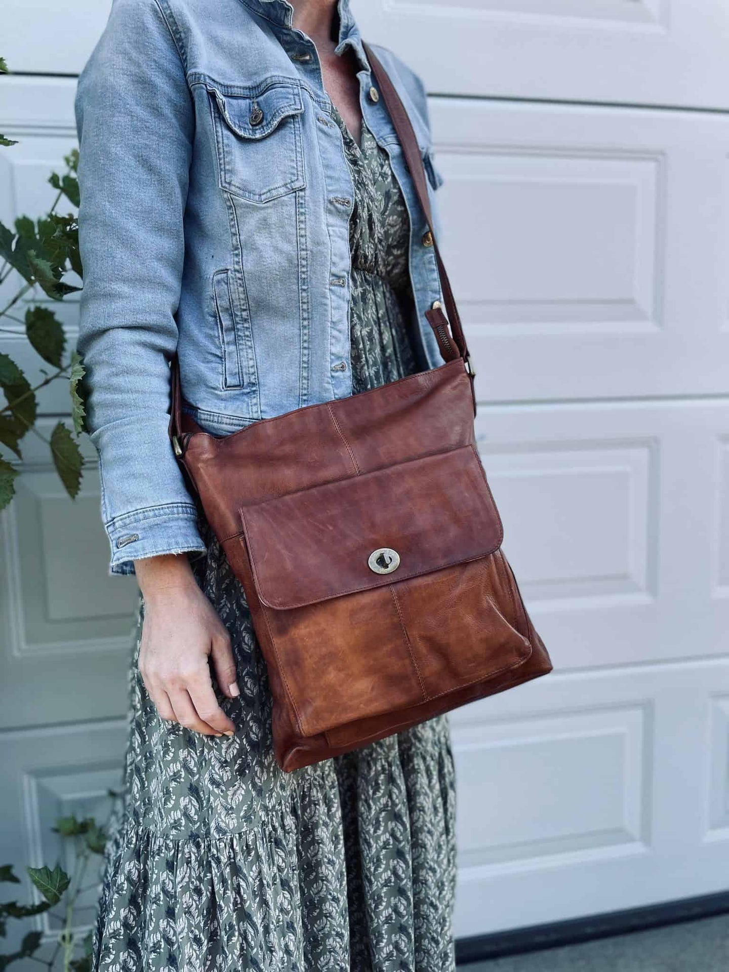 Crossbody Big KAYA - Walnut - VIAMAJA.DK
