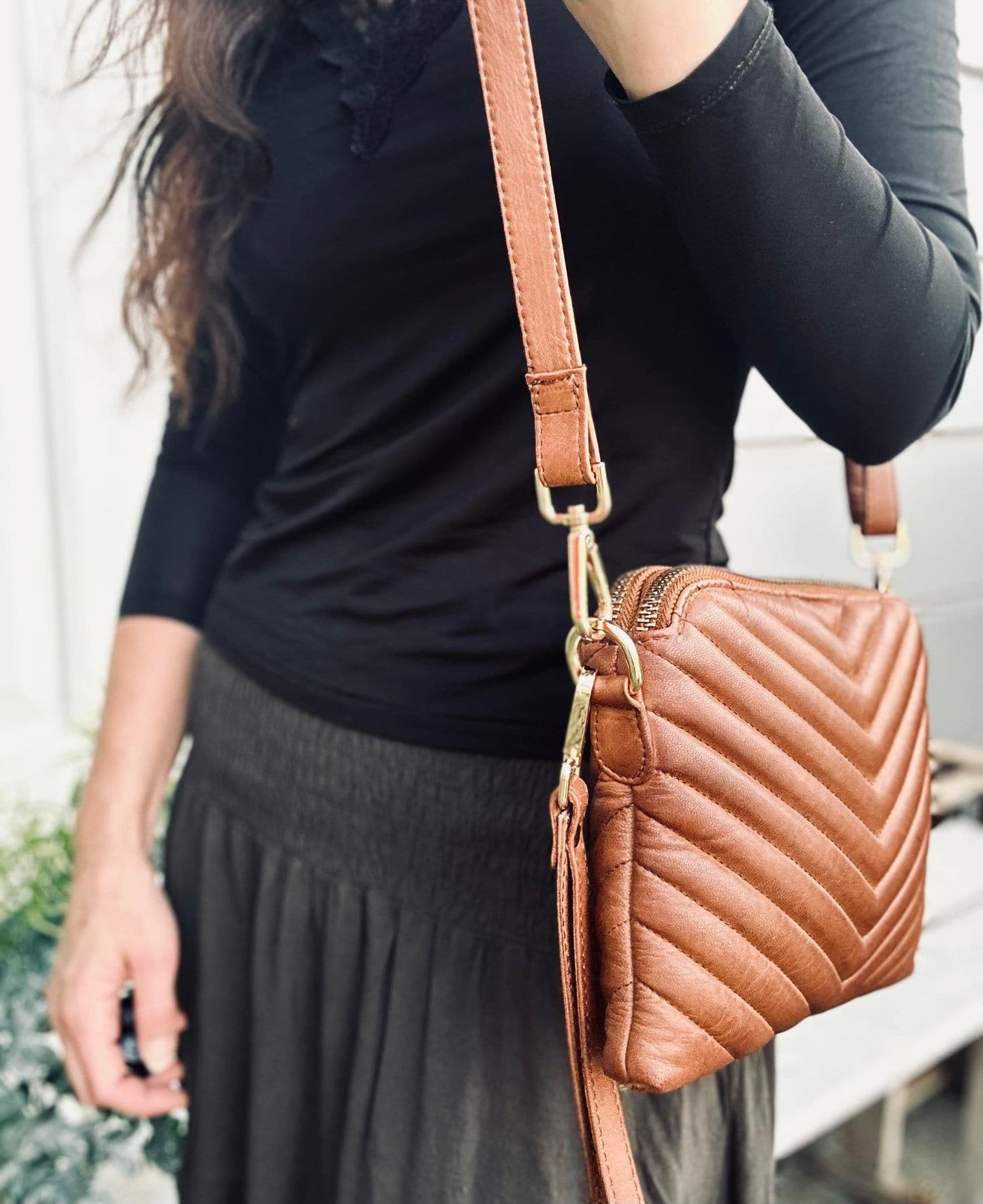 Crossbody clutch ALICE - Cognac Quilt - VIAMAJA.DK