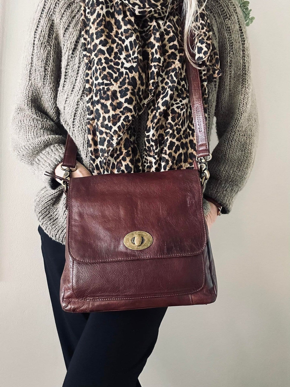 Crossbody Ella Brown - VIAMAJA.DK