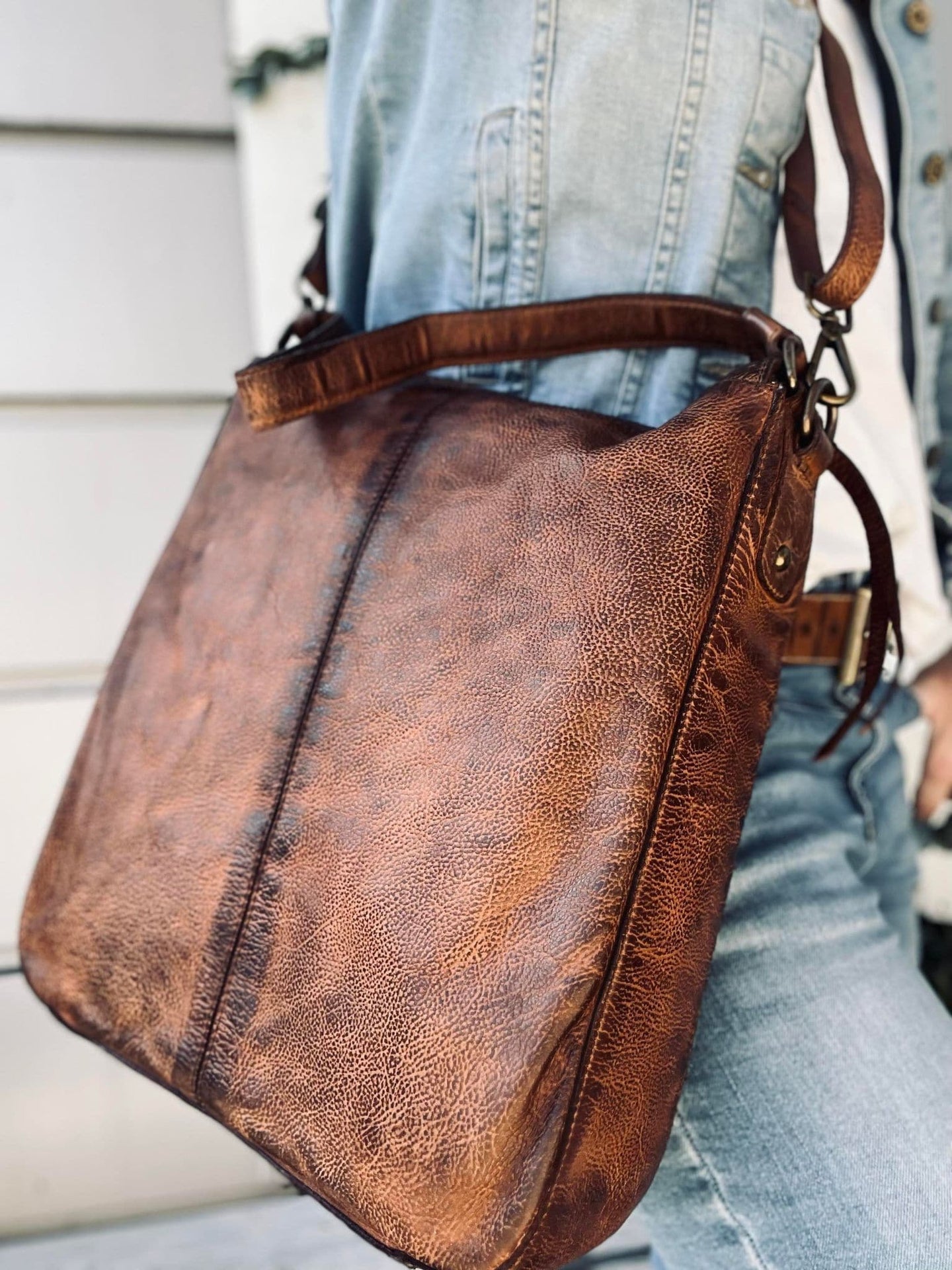 Crossbody LUNA BIG - 2 taskeremme medfølger - VIAMAJA.DK