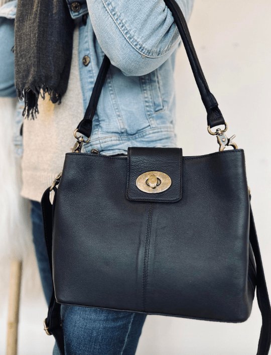 Crossbody Lux Big black / messing - VIAMAJA