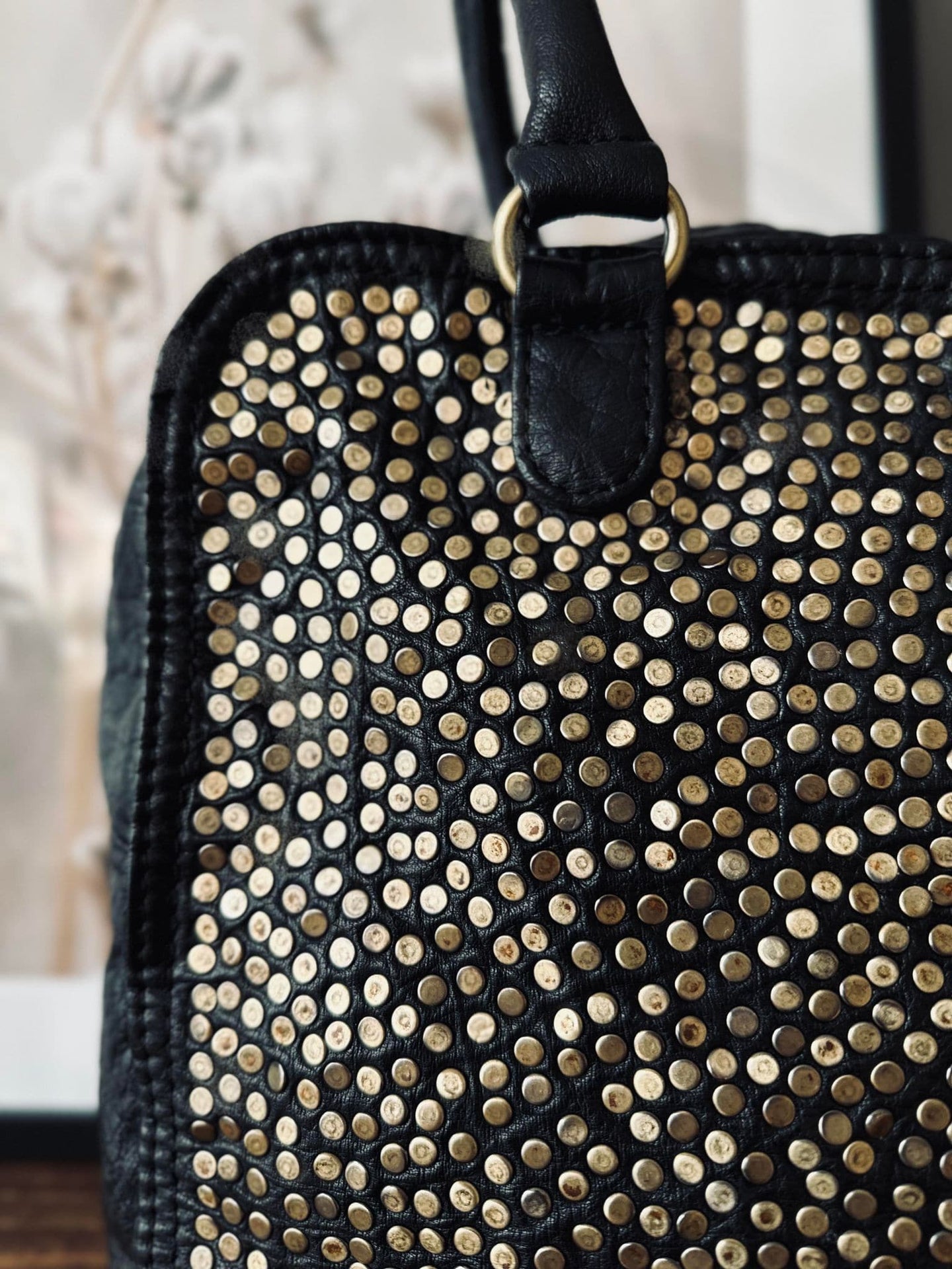 Crossbody med nitter - Kalveskind - VIAMAJA.DK
