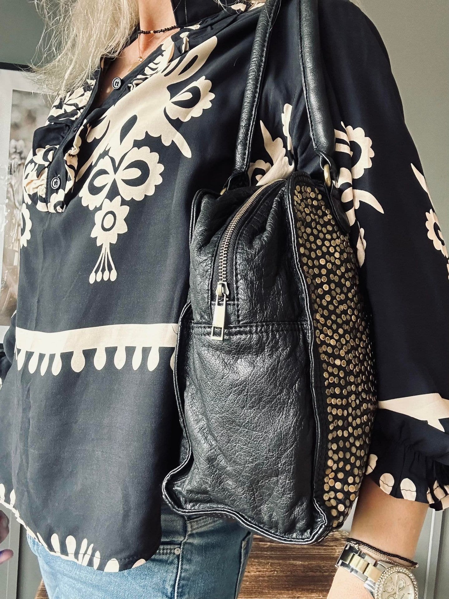 Crossbody med nitter - Kalveskind - VIAMAJA.DK