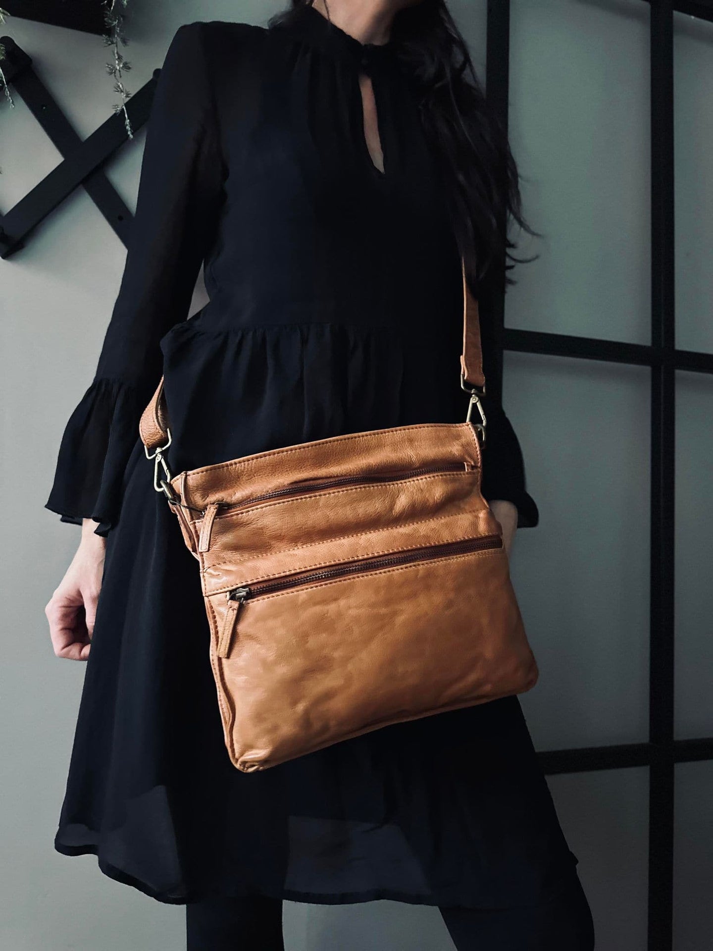Crossbody MILANO Cognac - VIAMAJA.DK