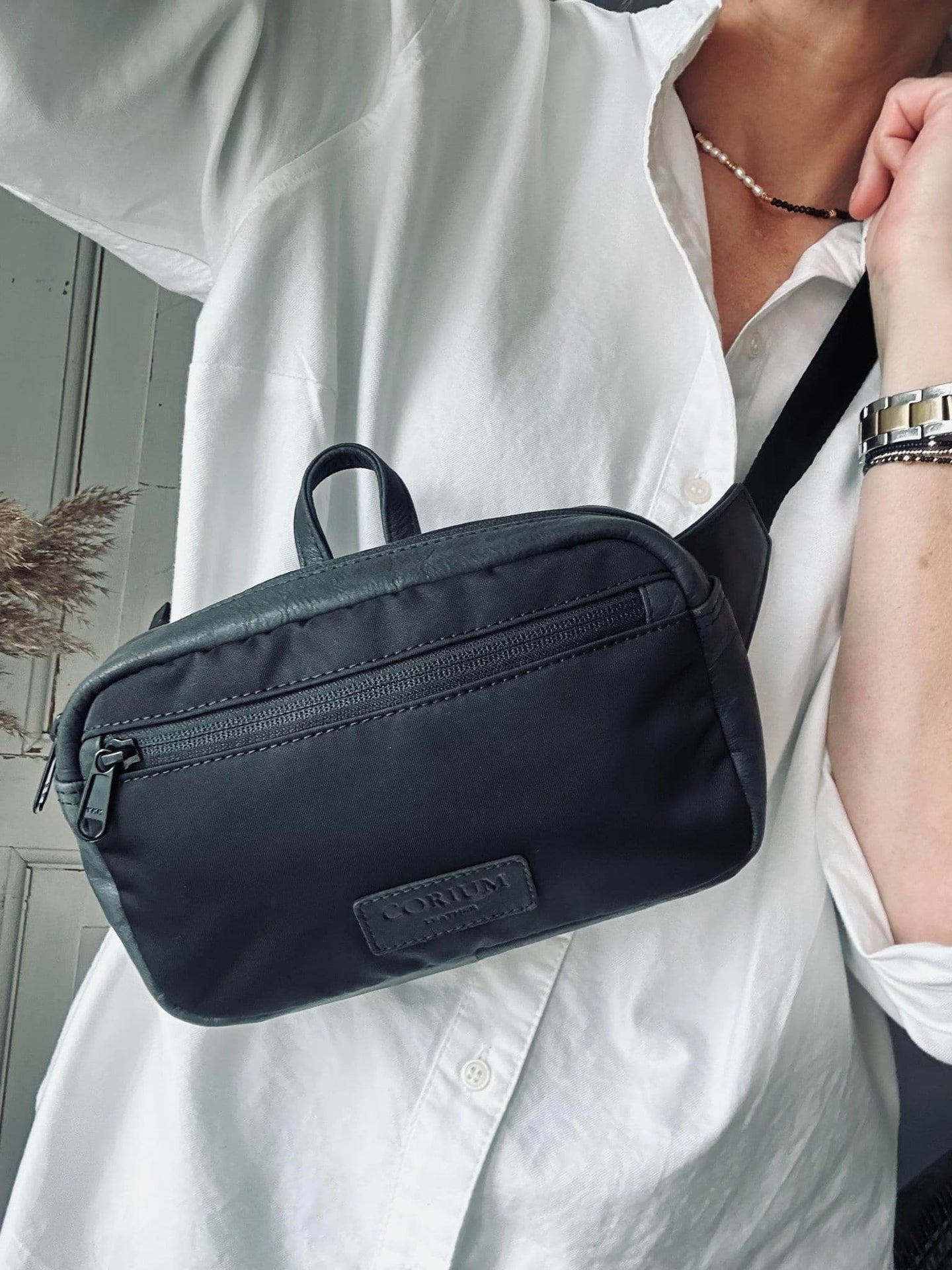 Crossbody Unisex - Nylon og læder - VIAMAJA.DK
