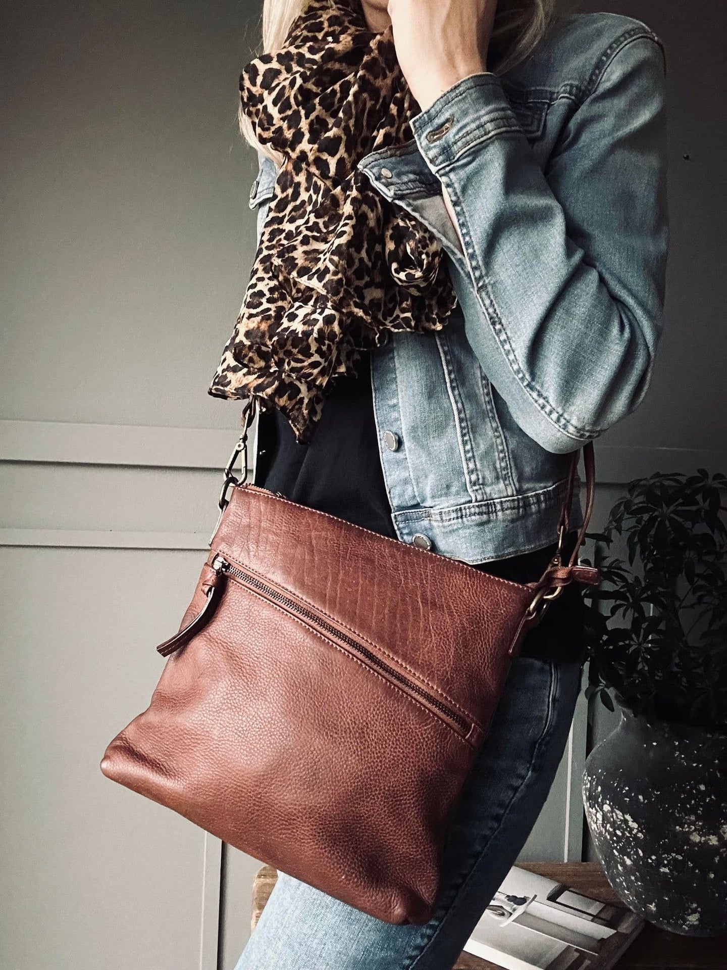 Crossover Annie Dark cognac - Washed cow - VIAMAJA.DK