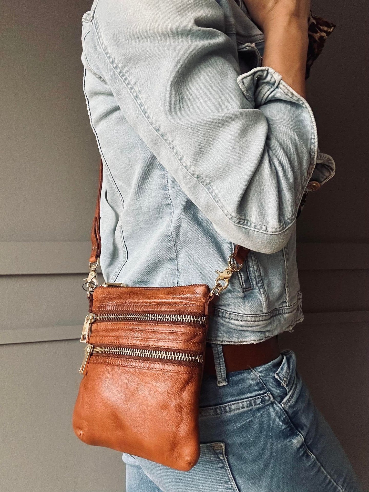 Crossover Emilia small - Walnut - VIAMAJA.DK