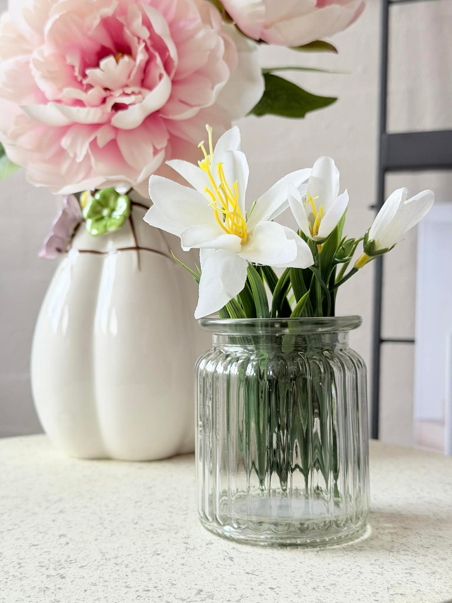 Blumen in Vase - Mehrere Farben