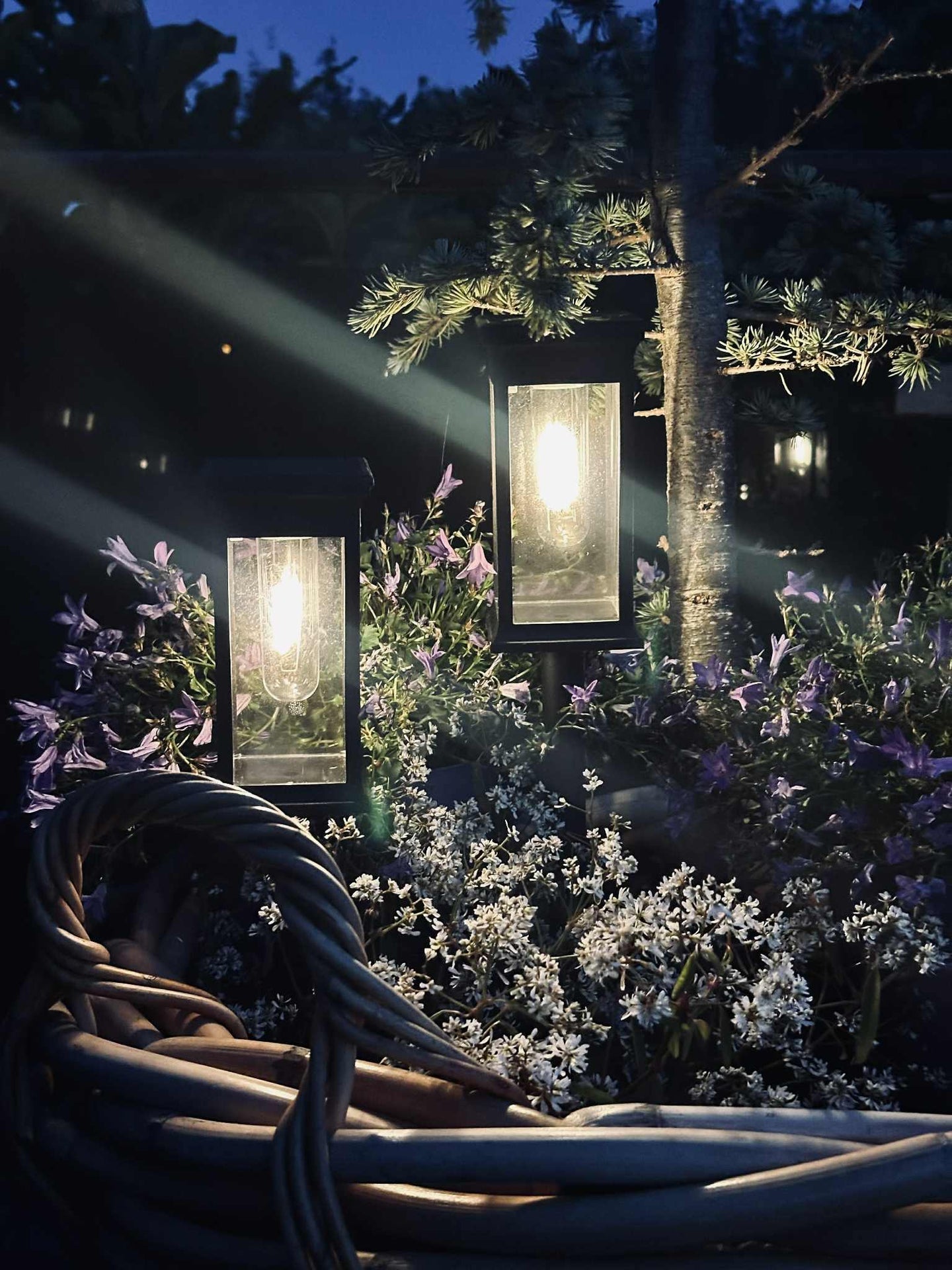 Gartenlampe MIRA mit Solar – Set mit 2 Stück.