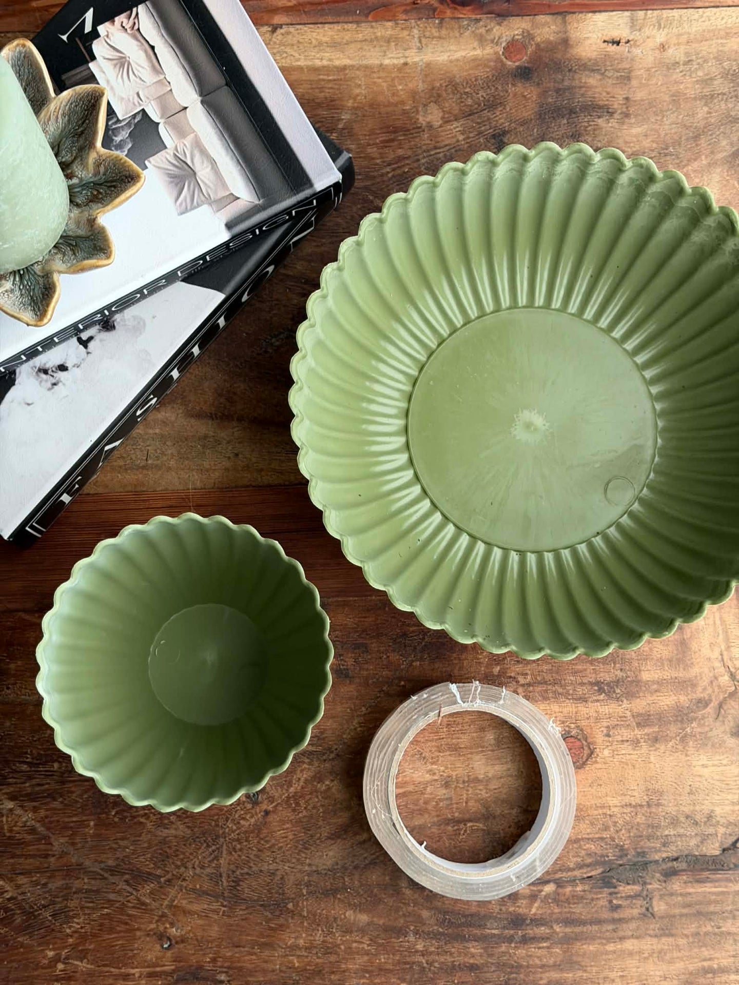 DIY-Arrangement im Beton-Look - Grün